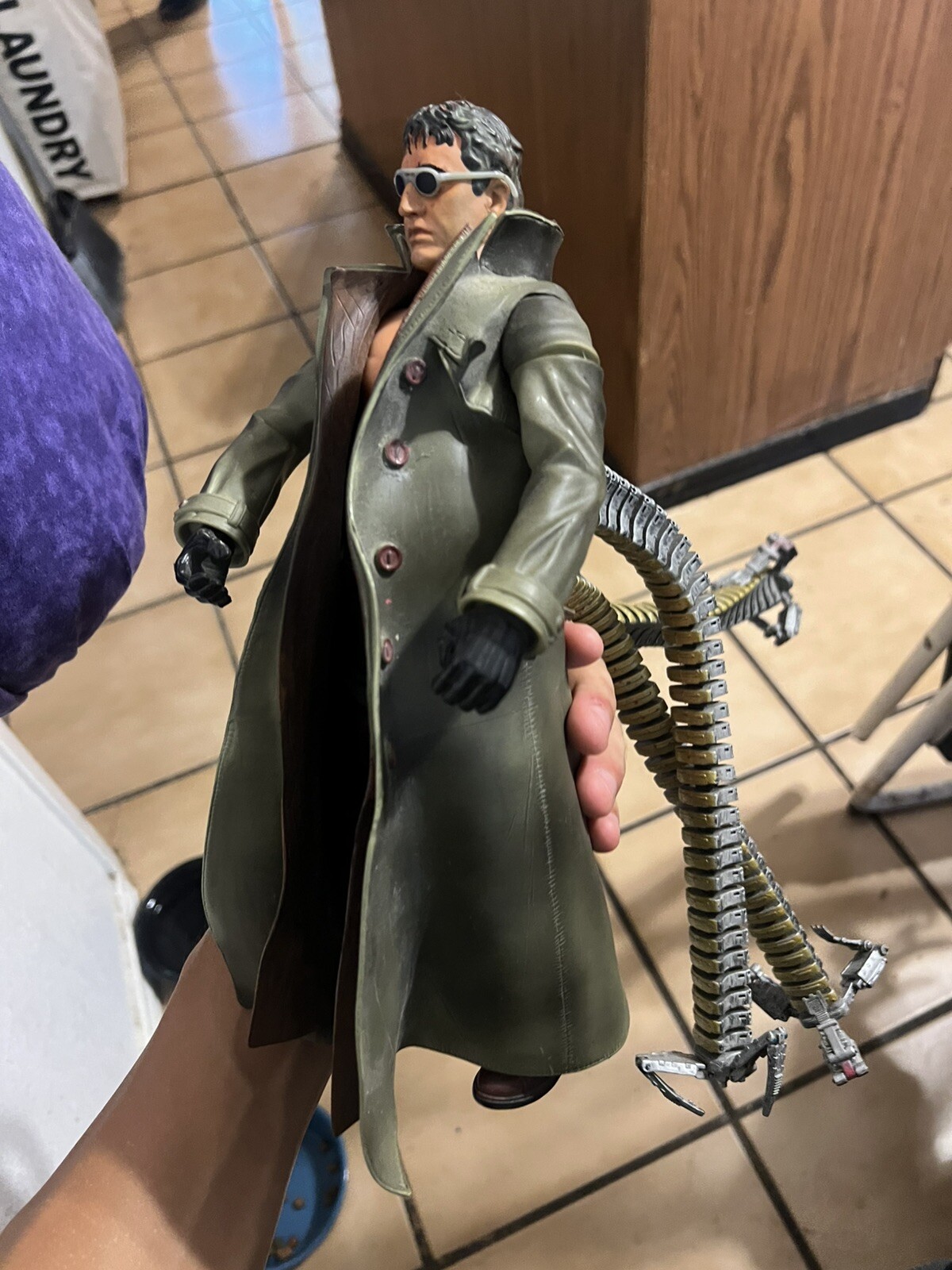 Doctor Octopus/Doc Ock 12 inch action figure Spider-Man 2, 2004, Alfred Molina!!