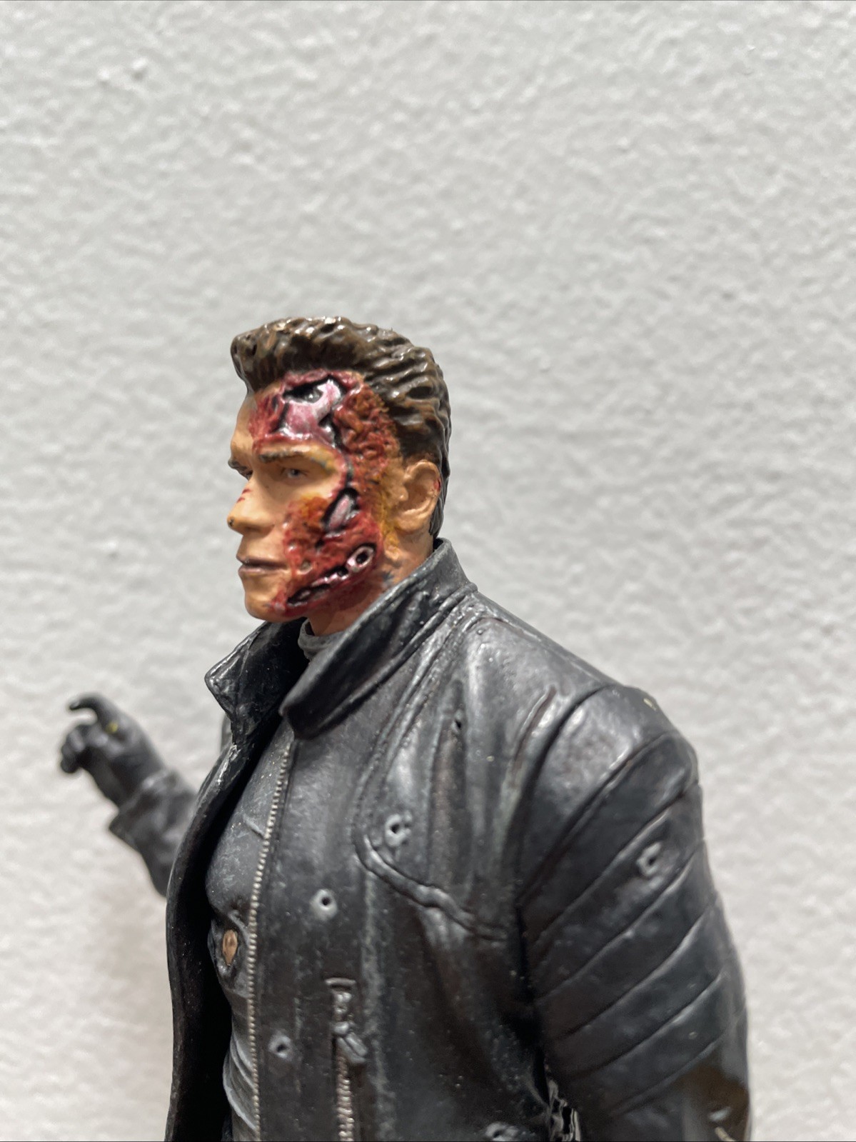 Terminator T-800 Figure Arnold Schwarzenegger Action figure 7”