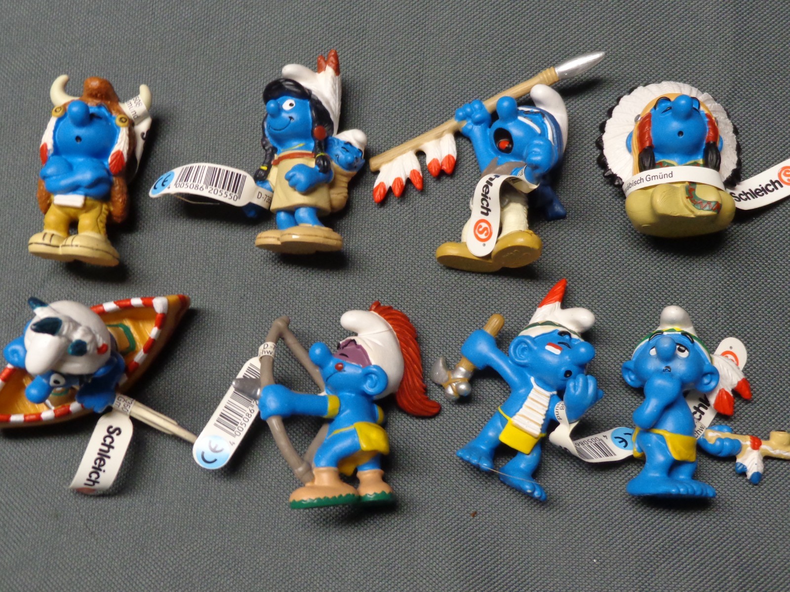 the Native American Smurf’s lot. all in great condition