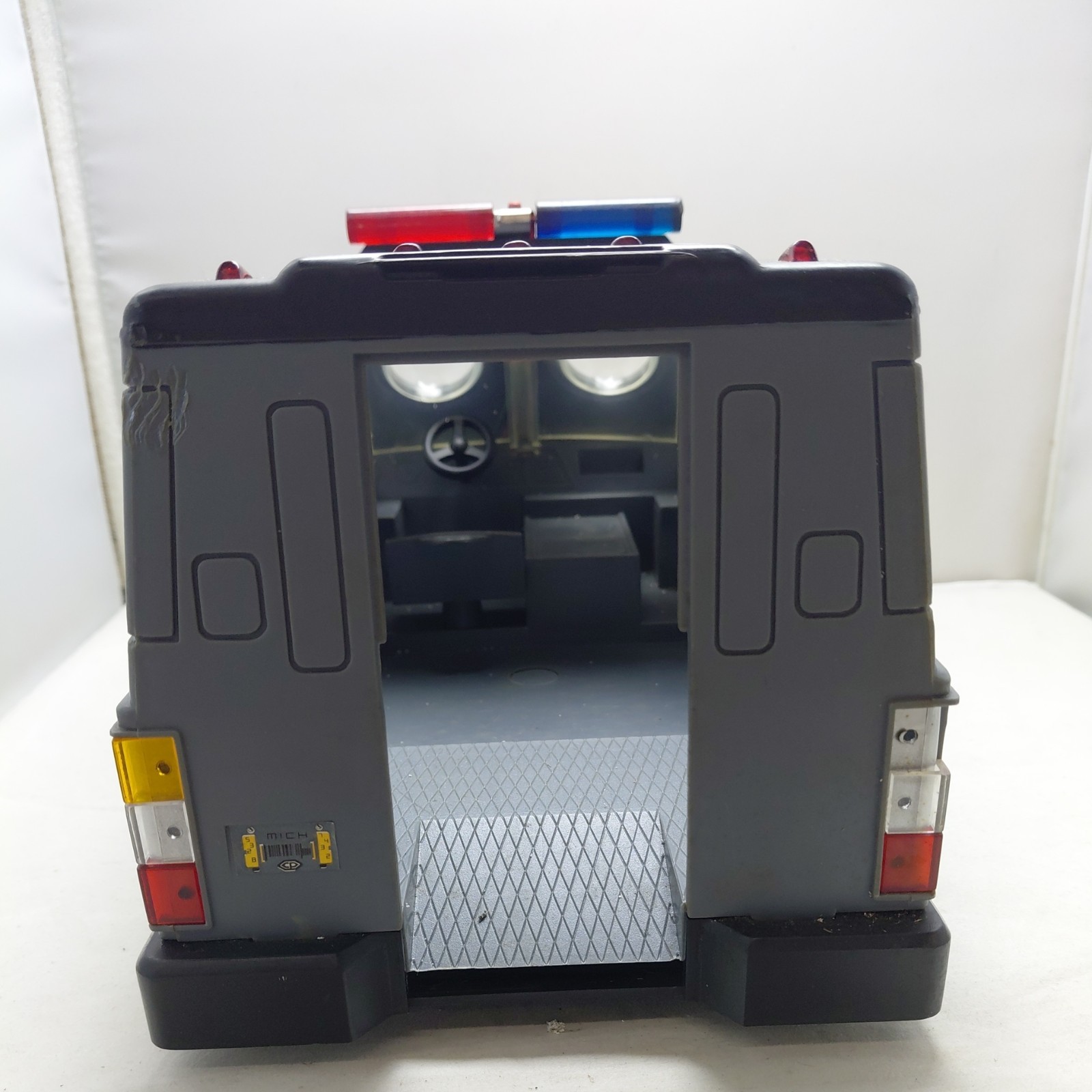 Vintage Robocop Delta Swat Team Police Van Armored Vehicle Figure Playset Truck