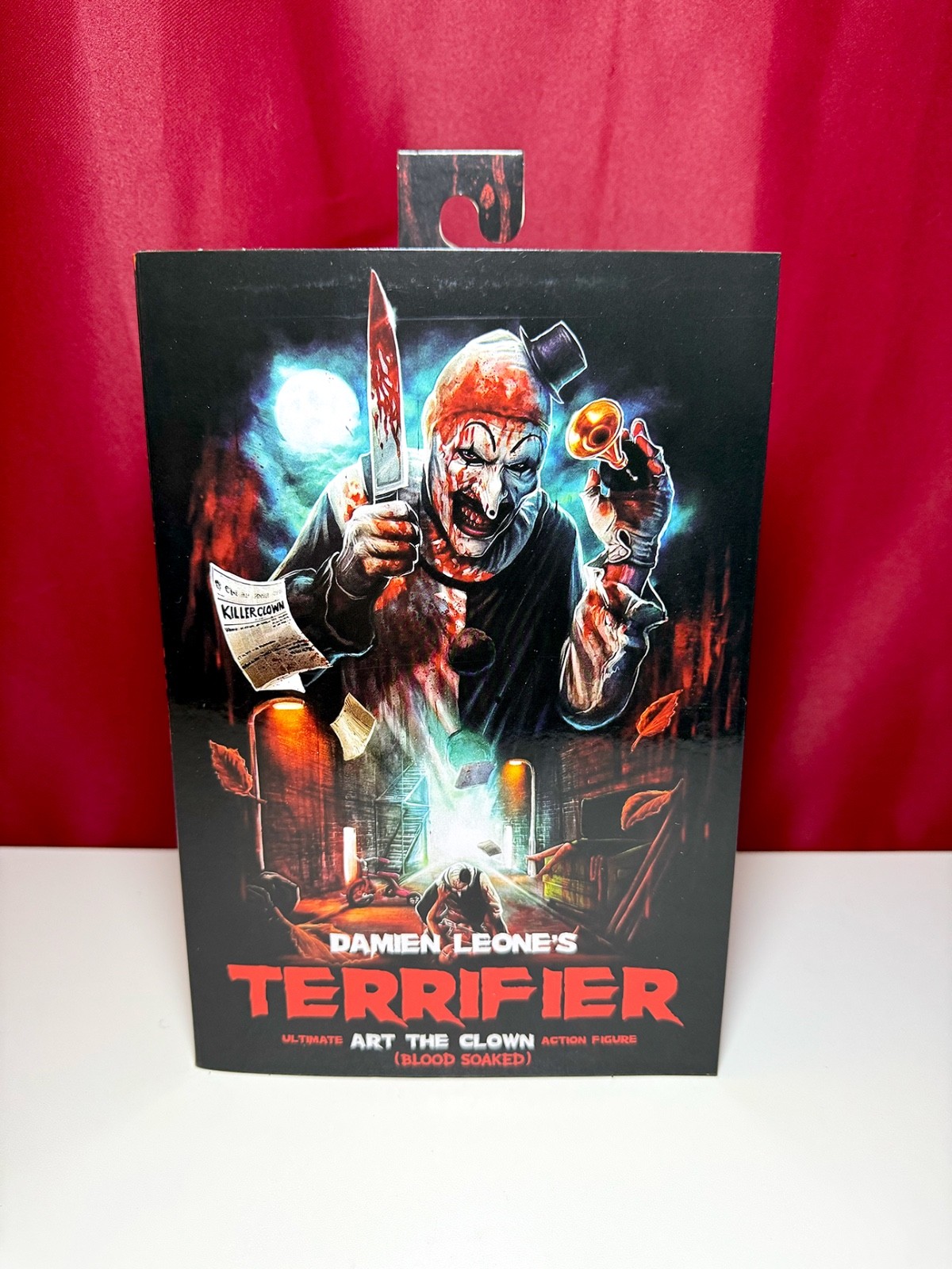 NECA ULTIMATE TERRIFIER ART THE CLOWN Blood Soaked – Walmart Exclusive