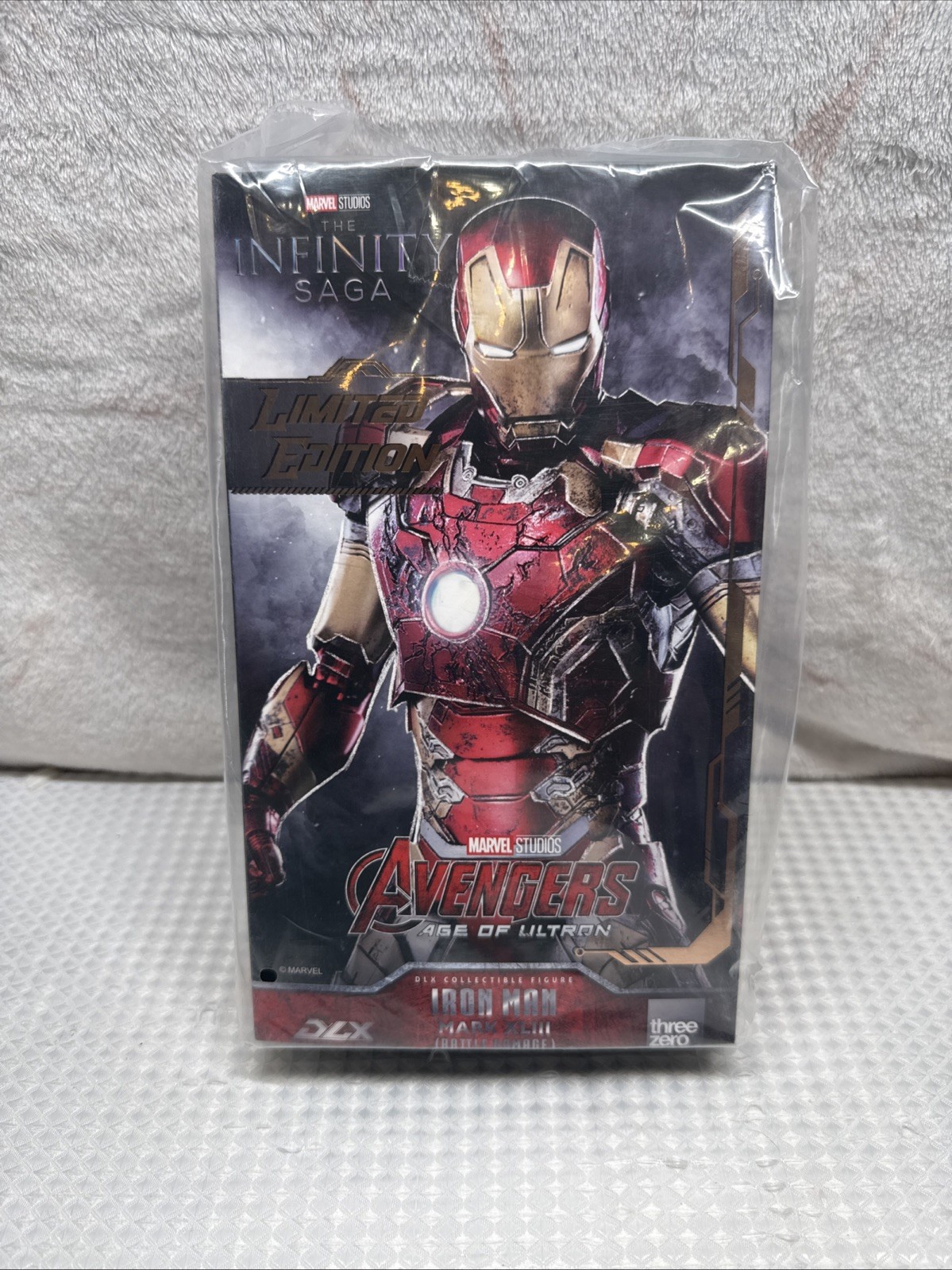 Iron Man Mark XLIII 43 Battle Damage ThreeZero Figure New Limited Edition DLX