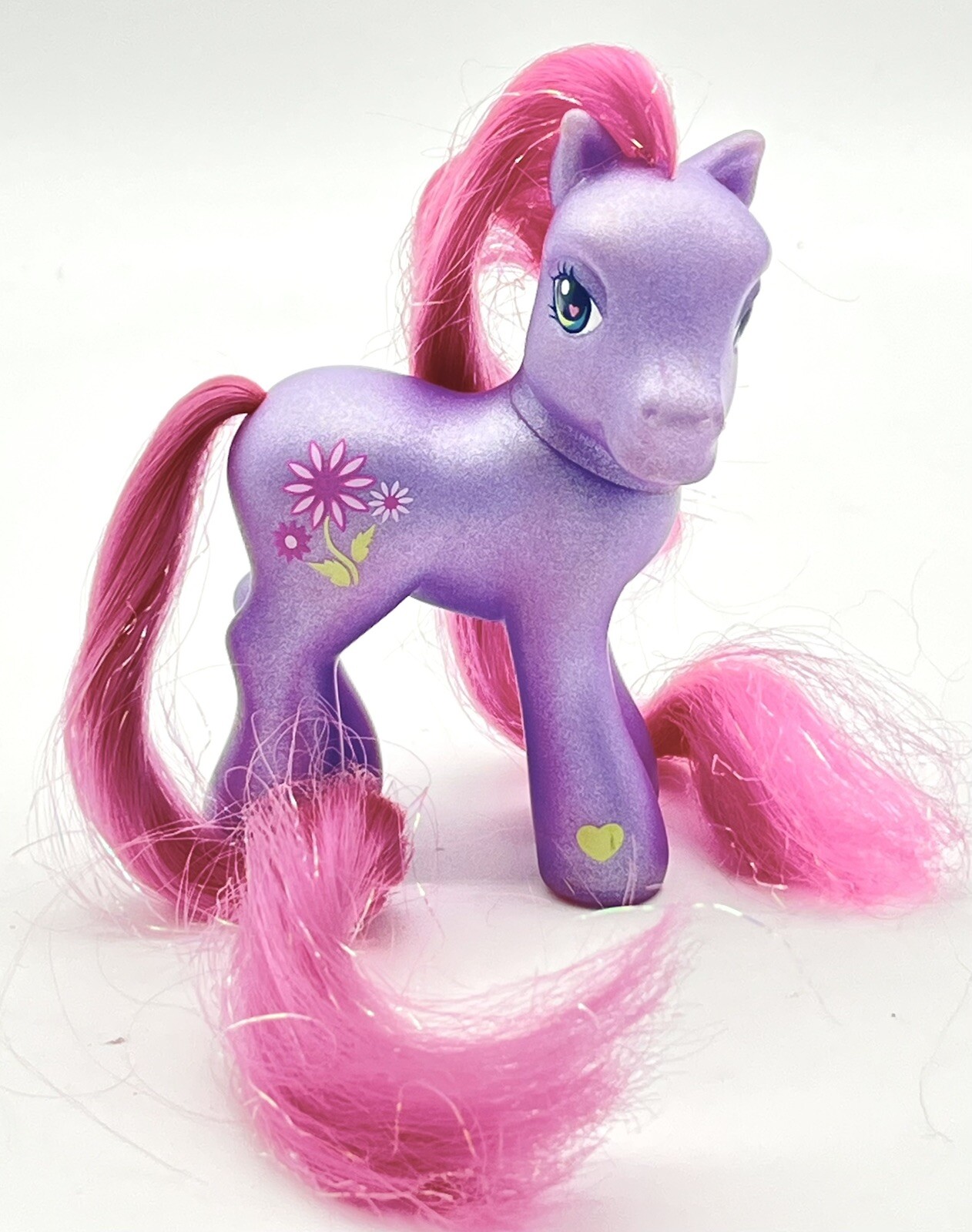 2002 Hasbro G3 My Little Pony – Petal Blossom – Super Long Hair Pony **Read