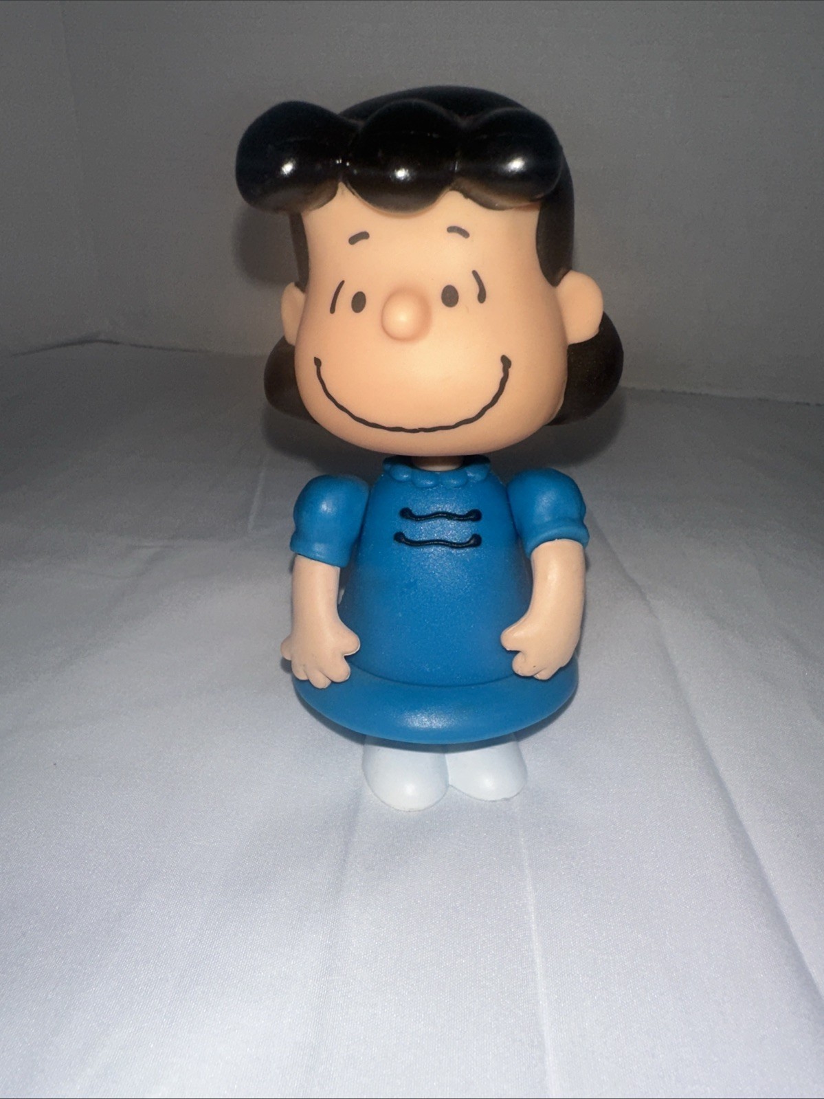 LUCY VAN PELT PEANUTS 5” VINYL ACTION FIGURE VNTG TOY
