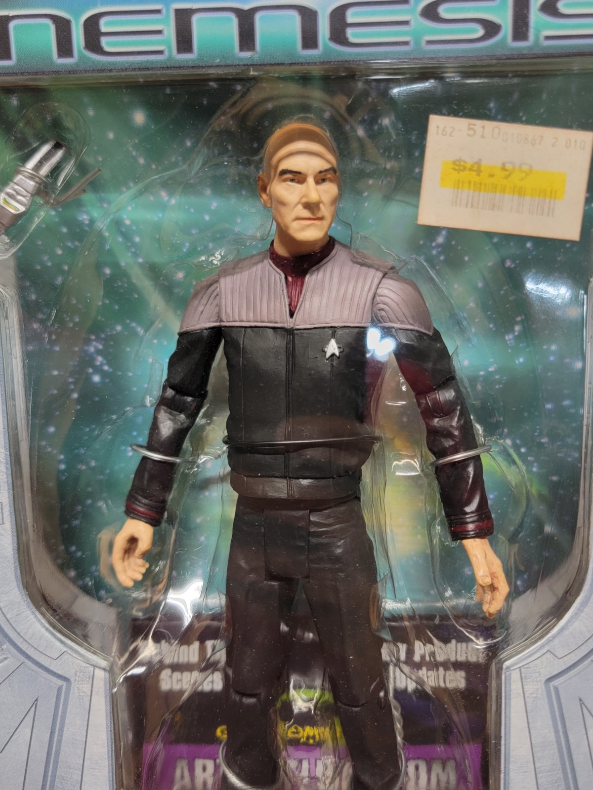 Star Trek Action Figure- Nemesis Jean Luc Picard w/ Starfleet Phaser 2002 NEW!