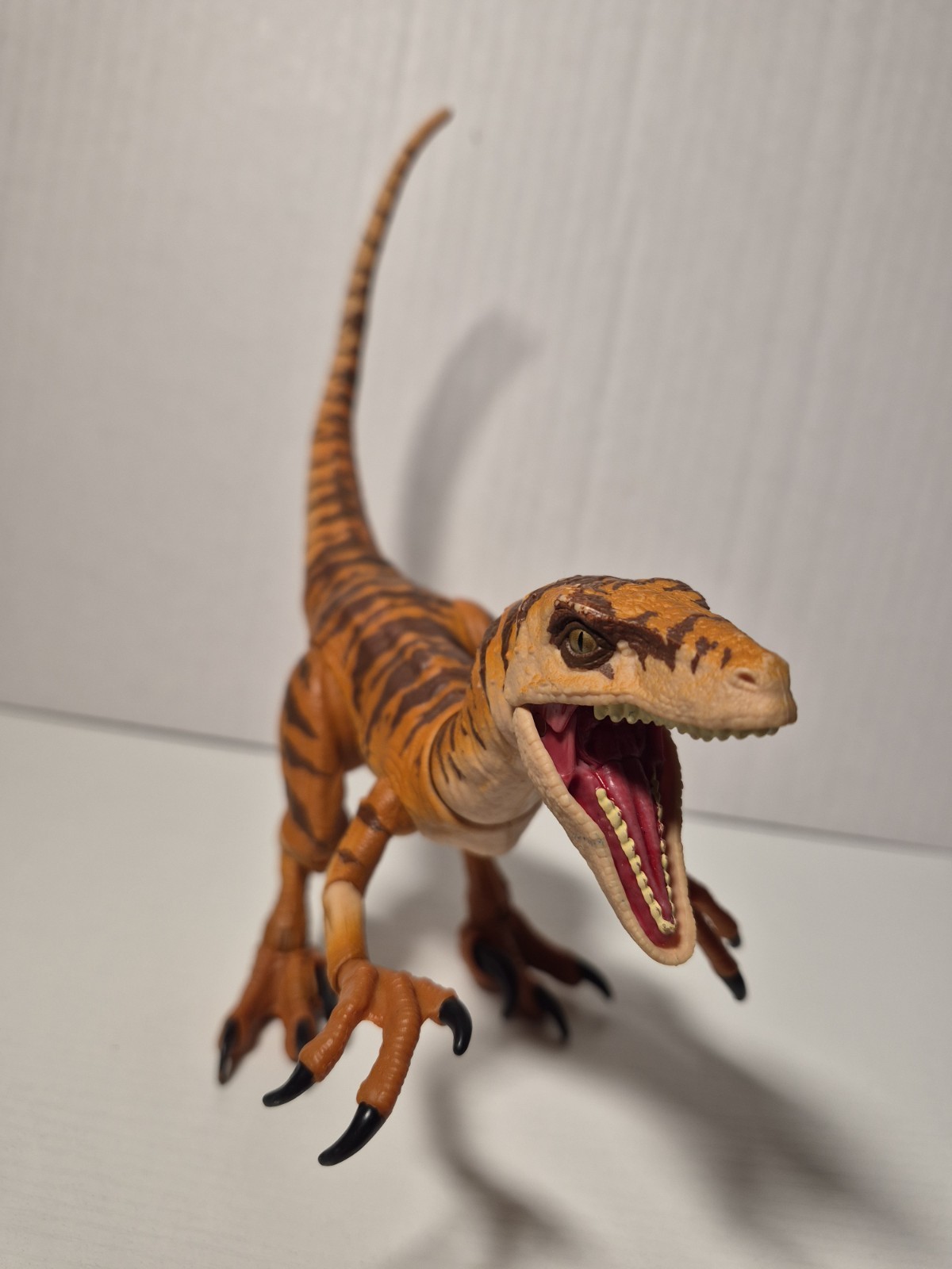 Jurassic World Hammond Collection Velociraptor Action Figure