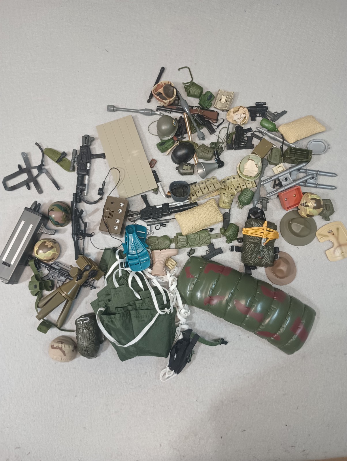 Ultimate Corp Lanard/GI Joe Toys 1/6 scale Clothes & Accessories 90’s-2000 B1