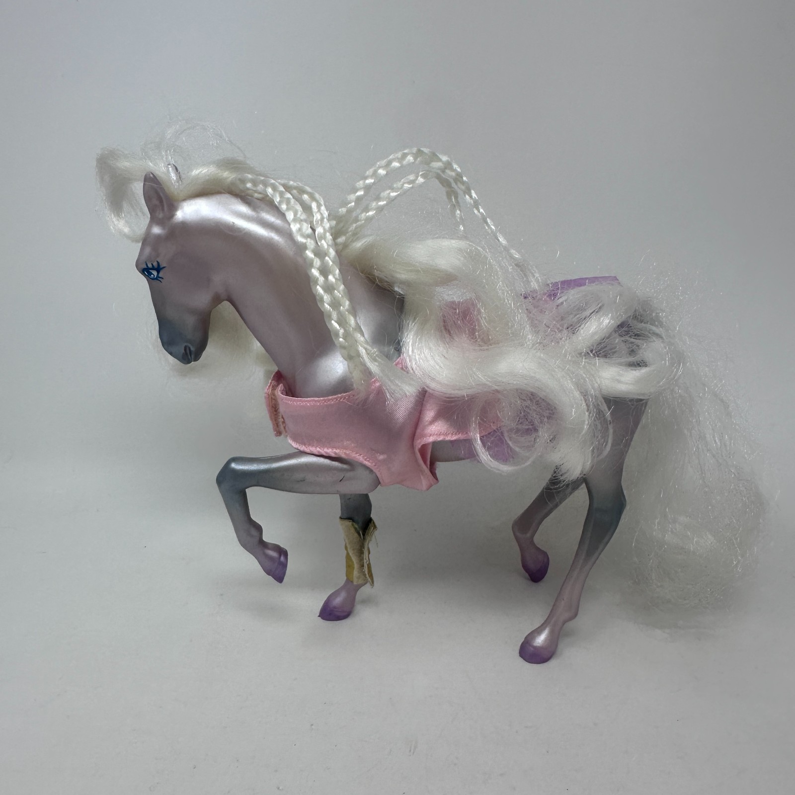 Kenner Fashion Fillies Chloe Horse Figure Silver Mare White Brushable Mane READ