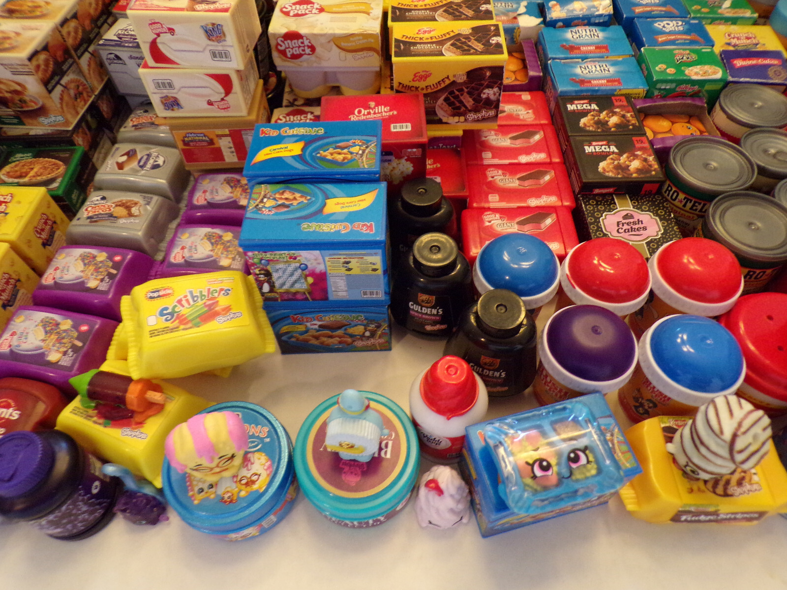Shopkins Real Littles Branded Food~1″ Miniature~10 Random Pieces~Box Happy Face