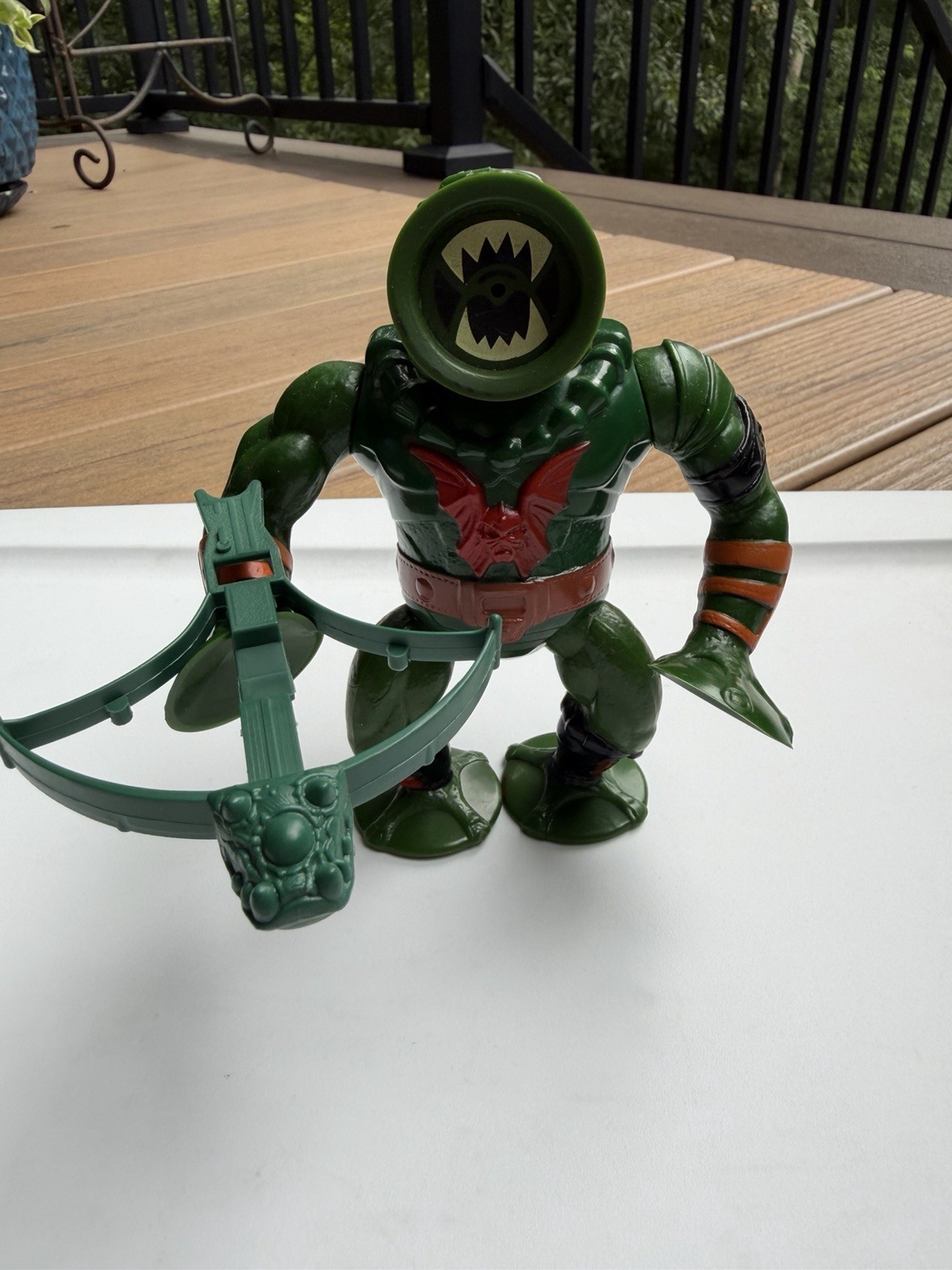Vintage MOTU Leech Action Figure Complete w/ Green Crossbow Mattel 1984 Horde
