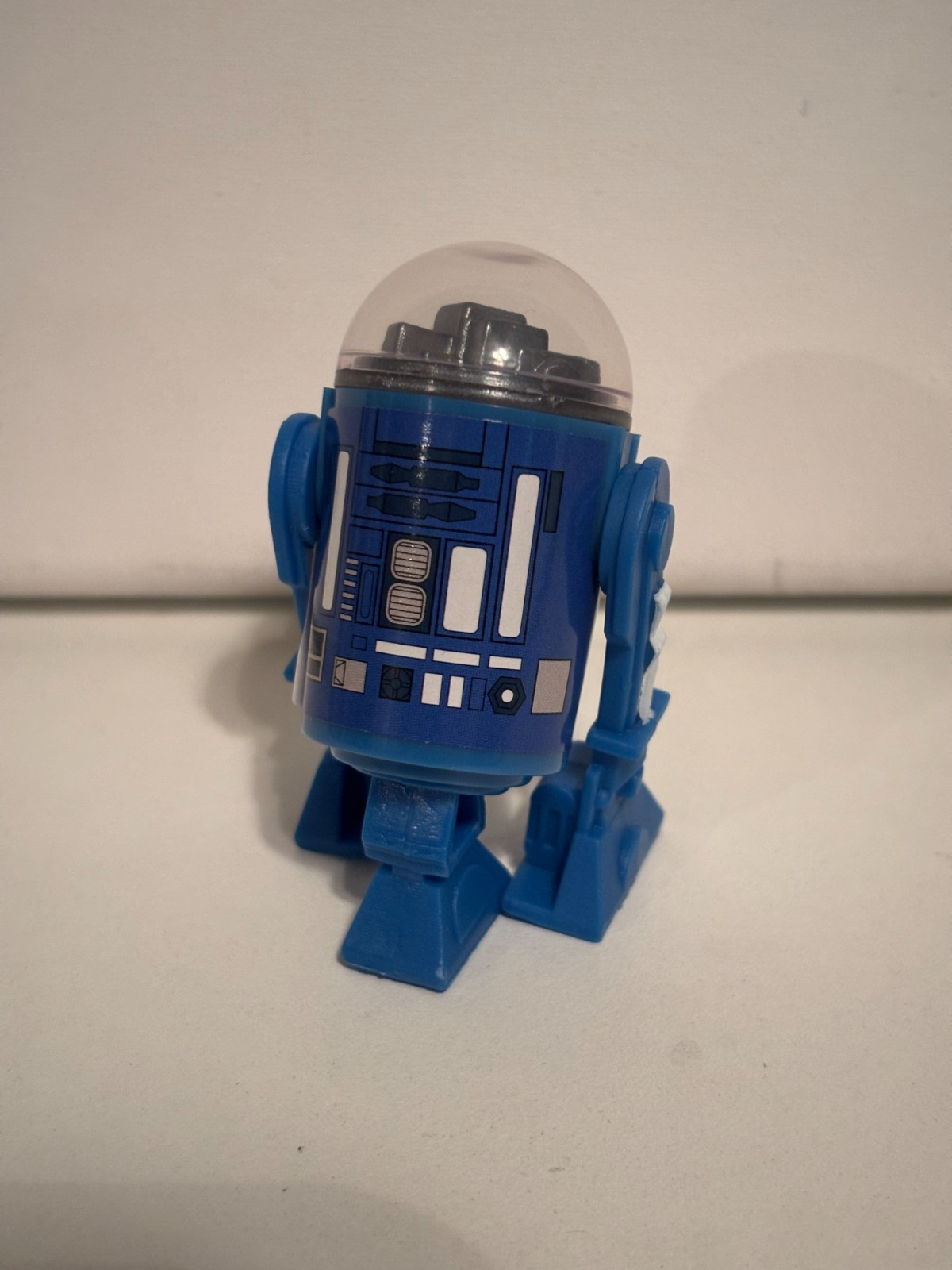 R3-M3 – Star Wars Kenner Style – made by PROCUSTOMFIGURES – 3 3/4 inch