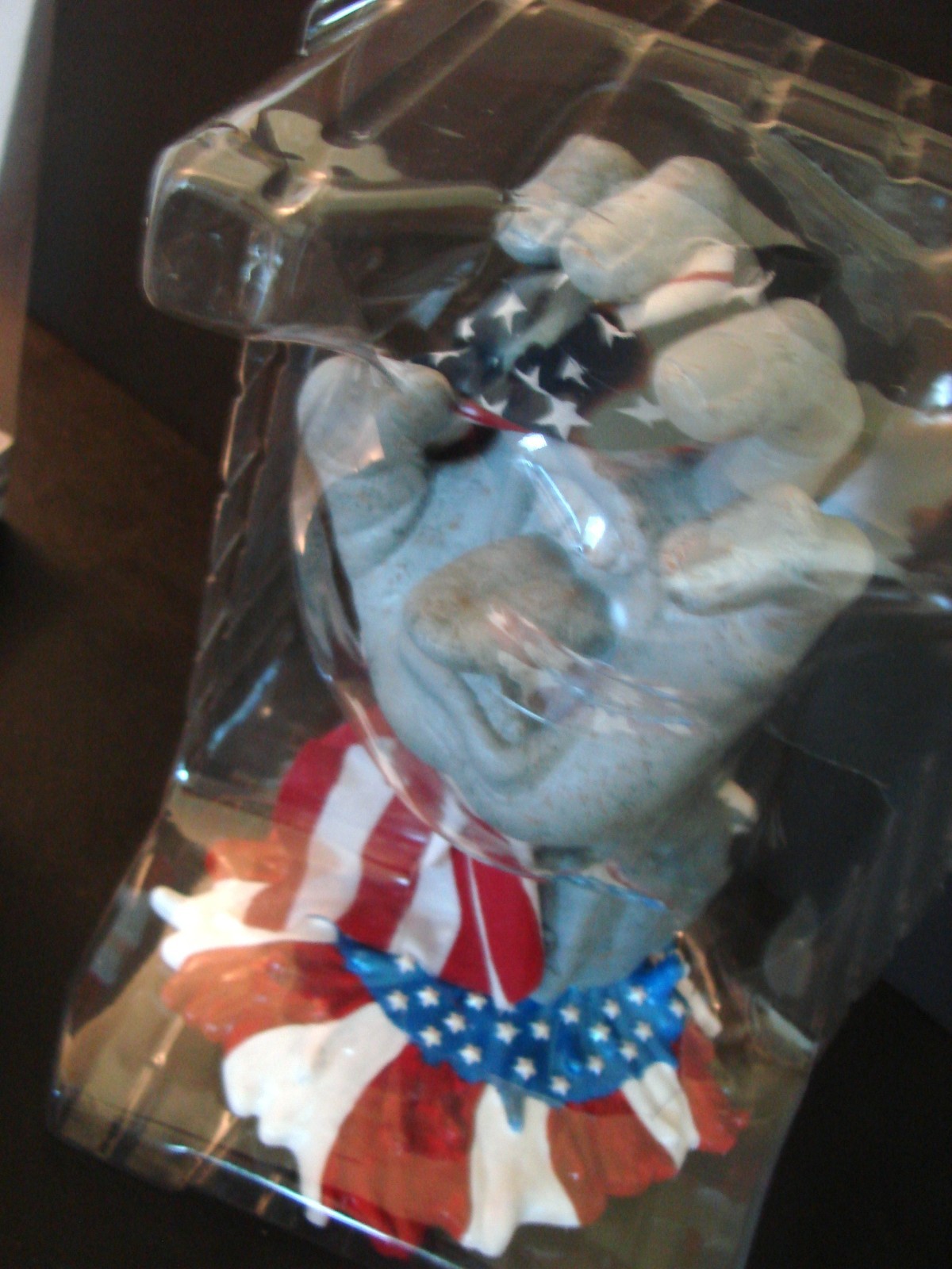 NEVER FORGET HAND Custom Kidrobot Santa Cruz Skateboards Screaming Hand Figure