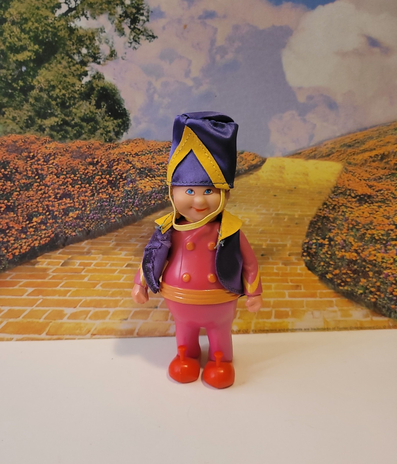 MEGO Wizard of Oz Soldier MUNCHKIN GENERAL 4″ Figure DOLL 1975 vintage COMPLETE