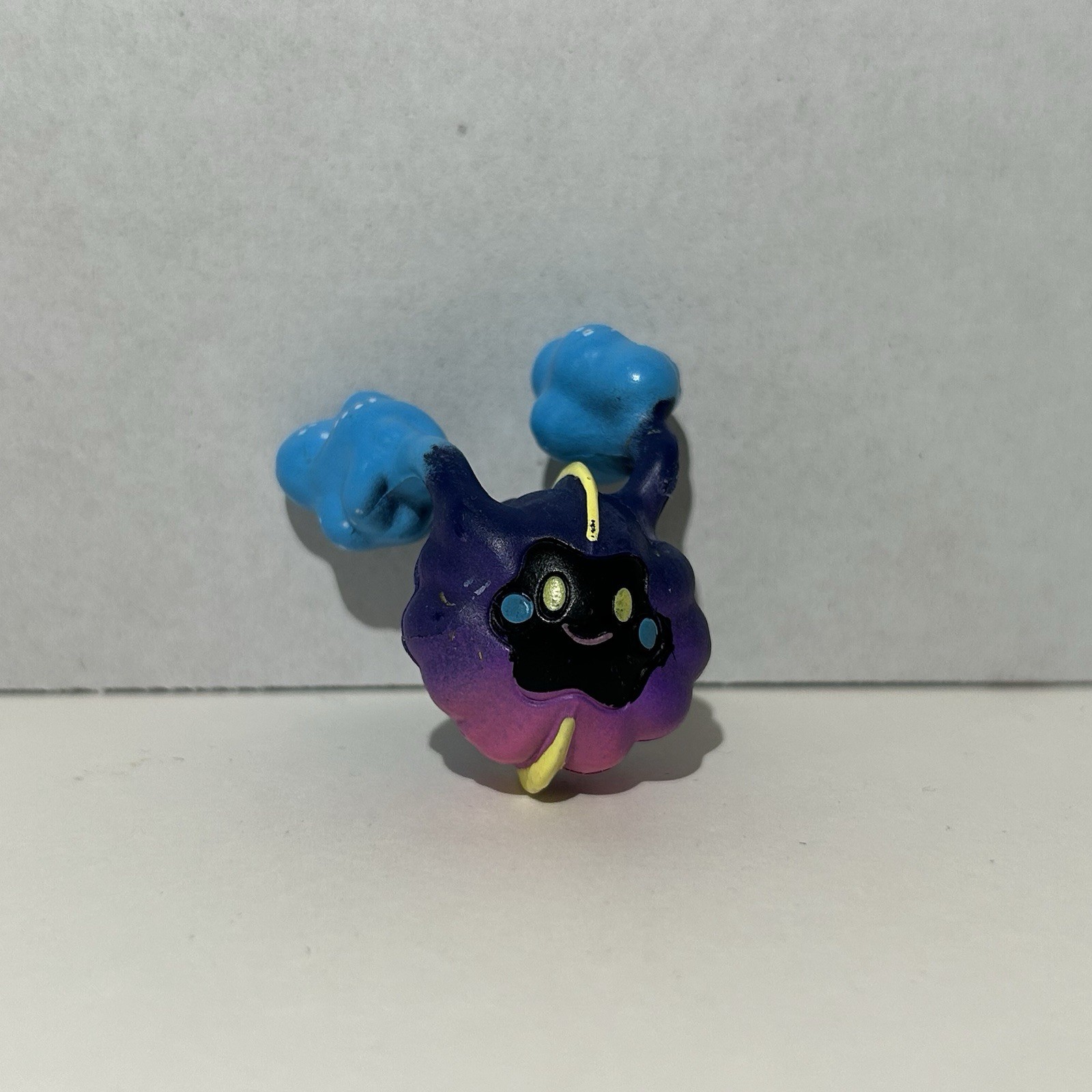 Pokémon COSMOG Mini 1.75″ WCT Nintendo PVC Pokemon Figure 2018 (NO STAND)