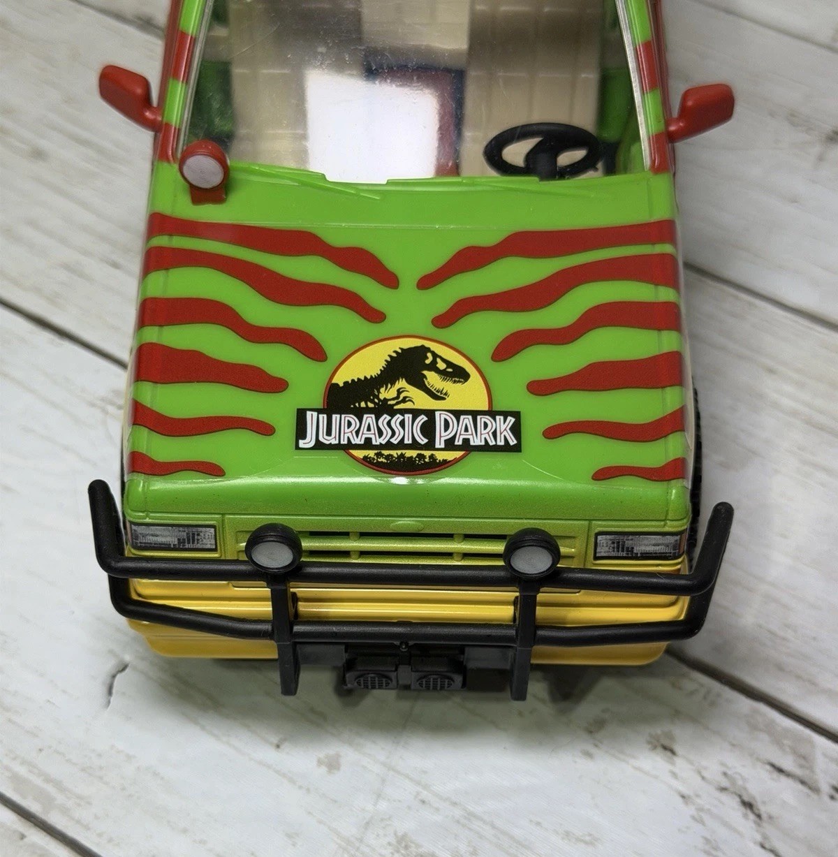 2020 Mattel Jurassic Park Ford Explorer 1993 Movie Vehicle GWN38