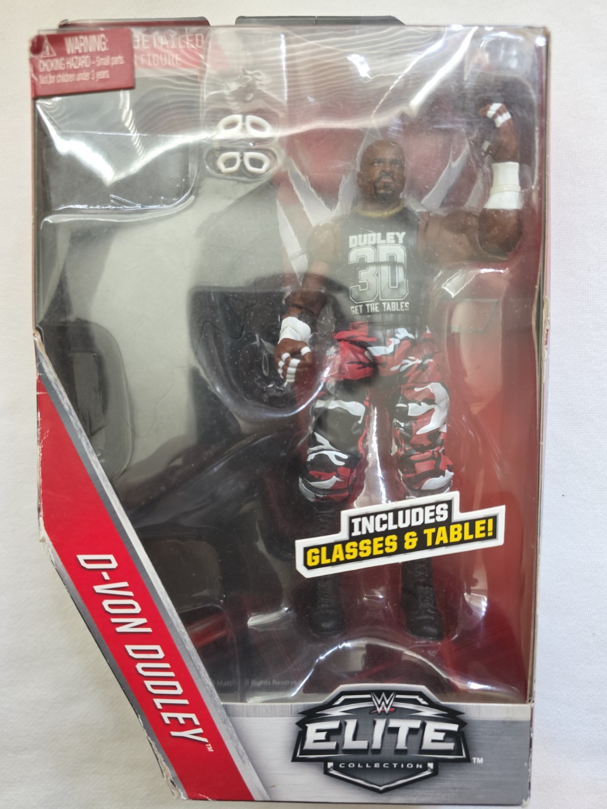 WWE ELITE COLLECTION D-VON DUDLEY (DUDLEY BOYZ) FIGURE wity GLASSES & TABLE. MOC