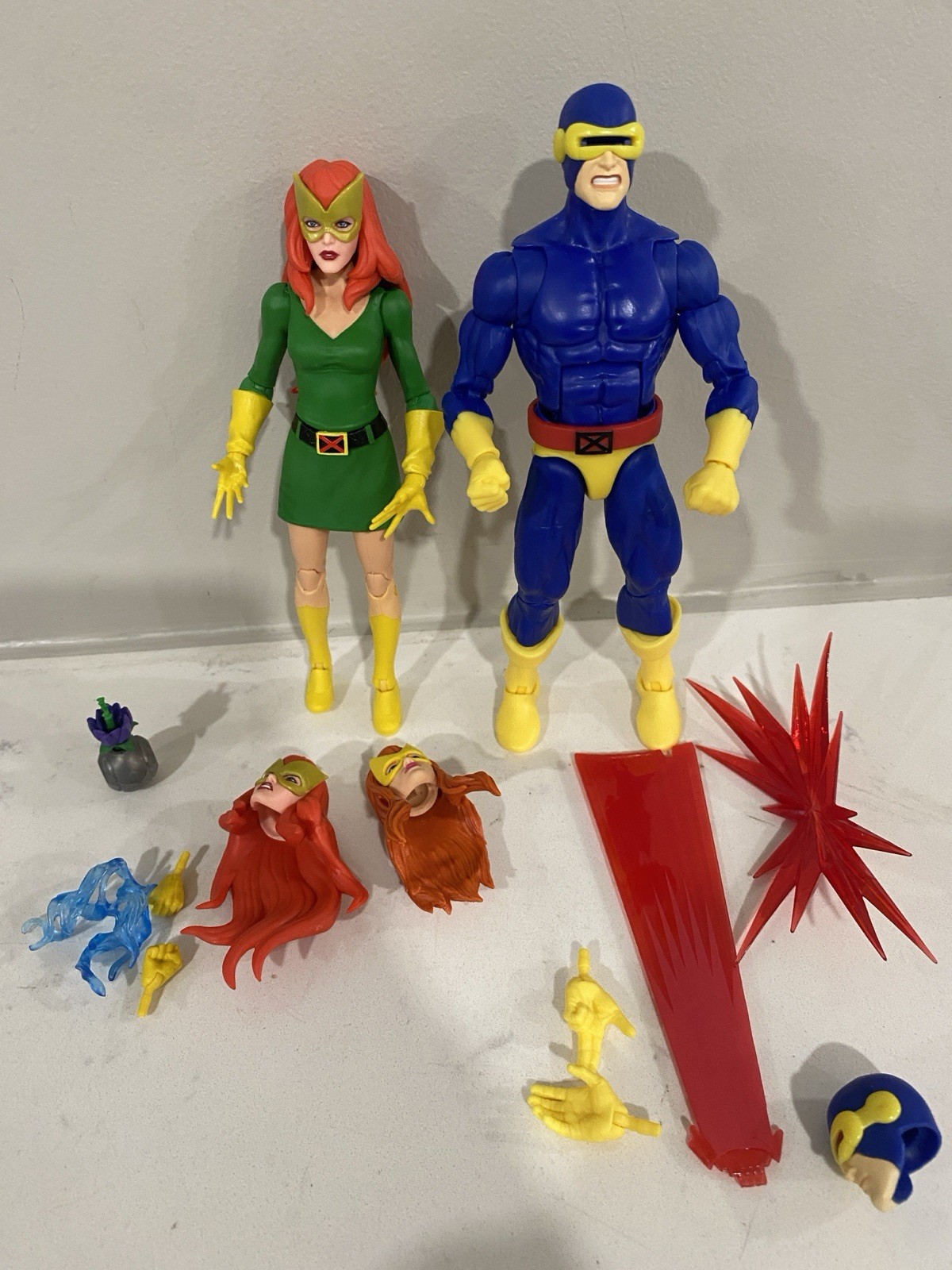 Marvel Legends Cyclops and Marvel Girl (Jean Grey) Collectible Figures