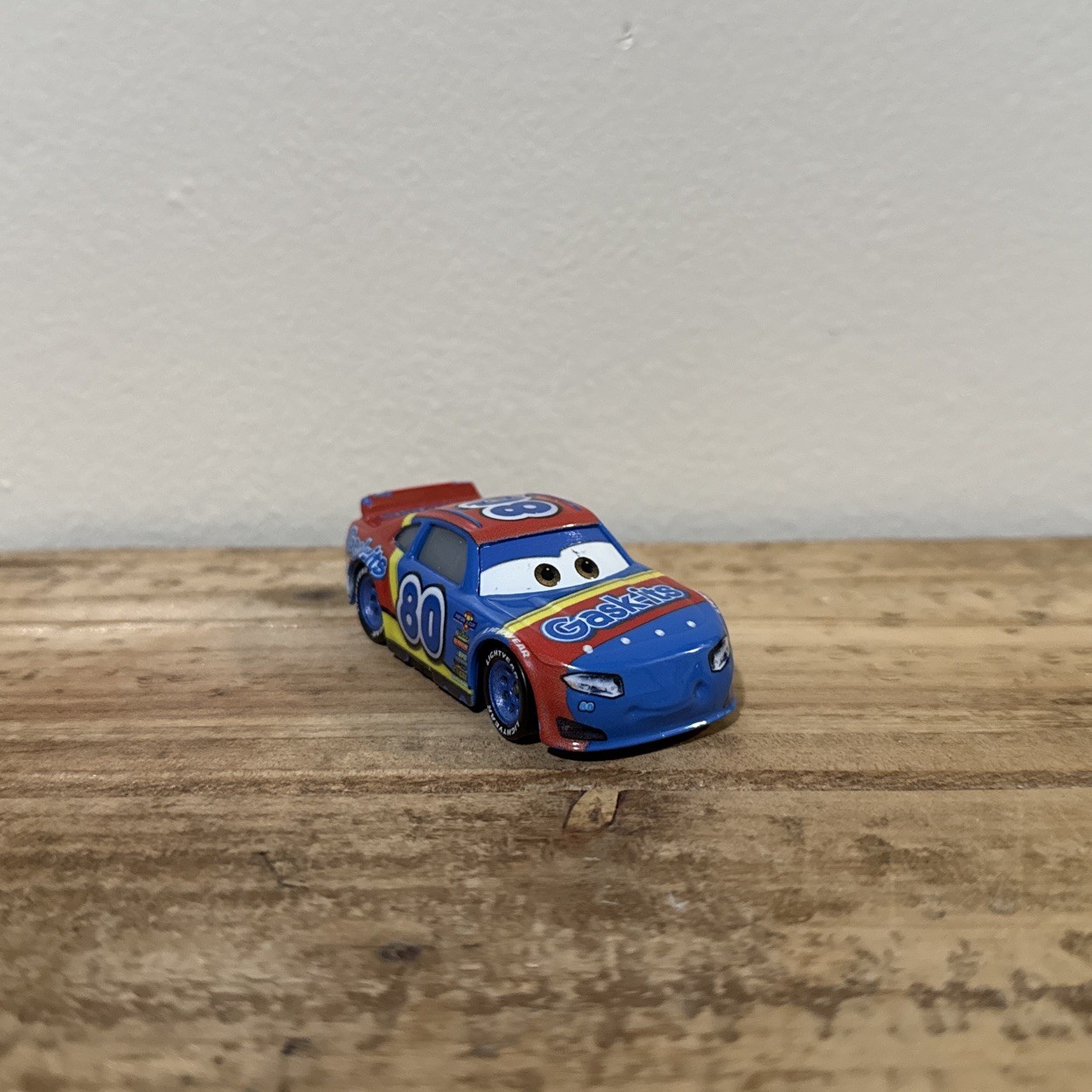 Disney Pixar Cars 3 Rex Revler #80 Gask-Its Dinoco 400 Thailand Mattel 2
