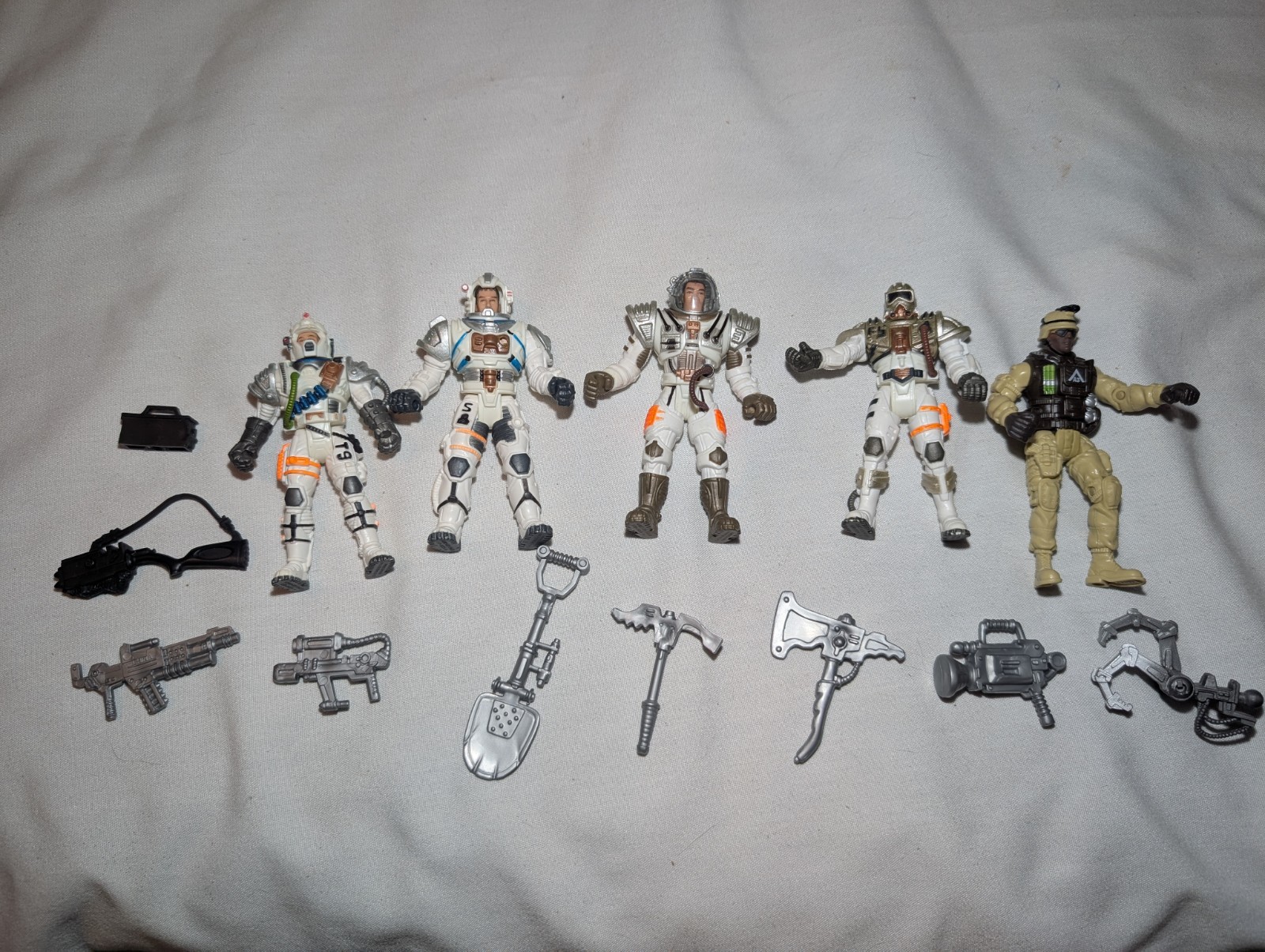4x Chap Mei Space Quest Astronaut 3.75″ Action Figures w/ Accessories