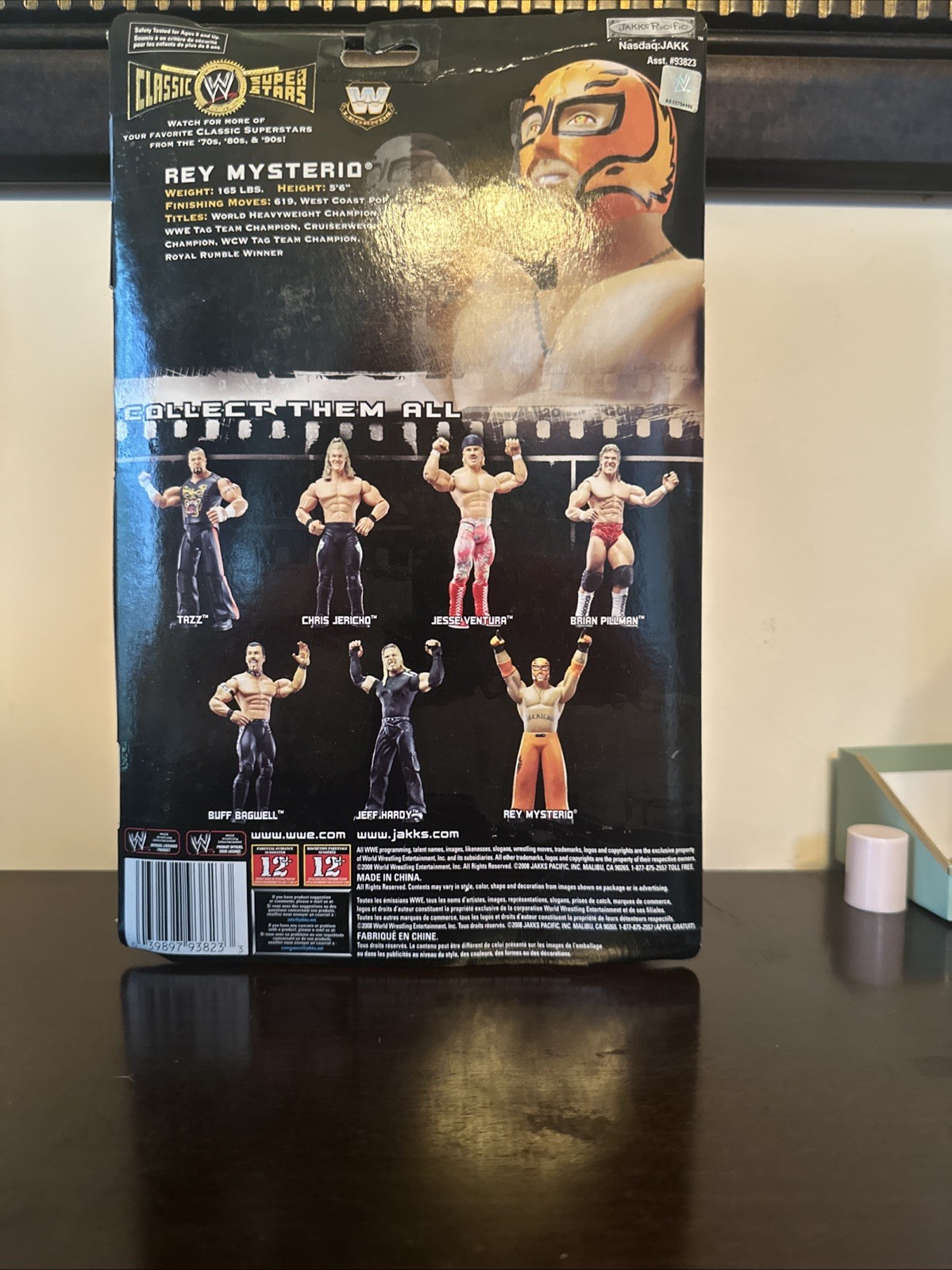 REY MYSTERIO WWE JAKKS PACIFIC CLASSIC SUPERSTARS LJN STYLE FIGURES Damaged Card