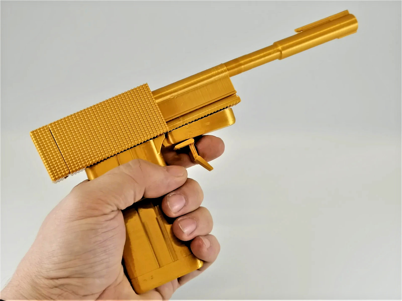 James Bond Golden Gun Gold Prop 1:1 Model