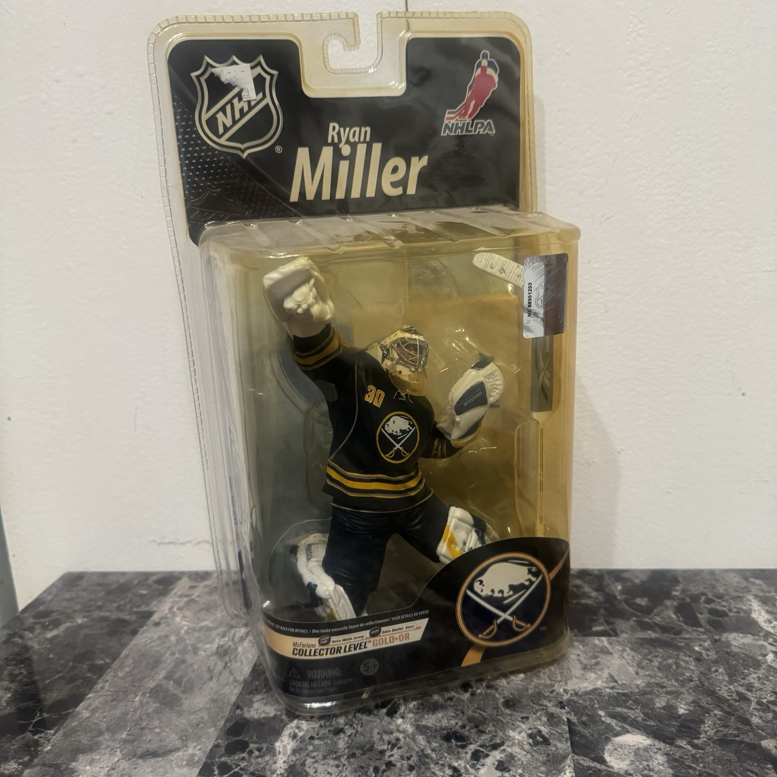 MCFARLANE RYAN MILLER GOALIE BUFFALO SABRES NHL26