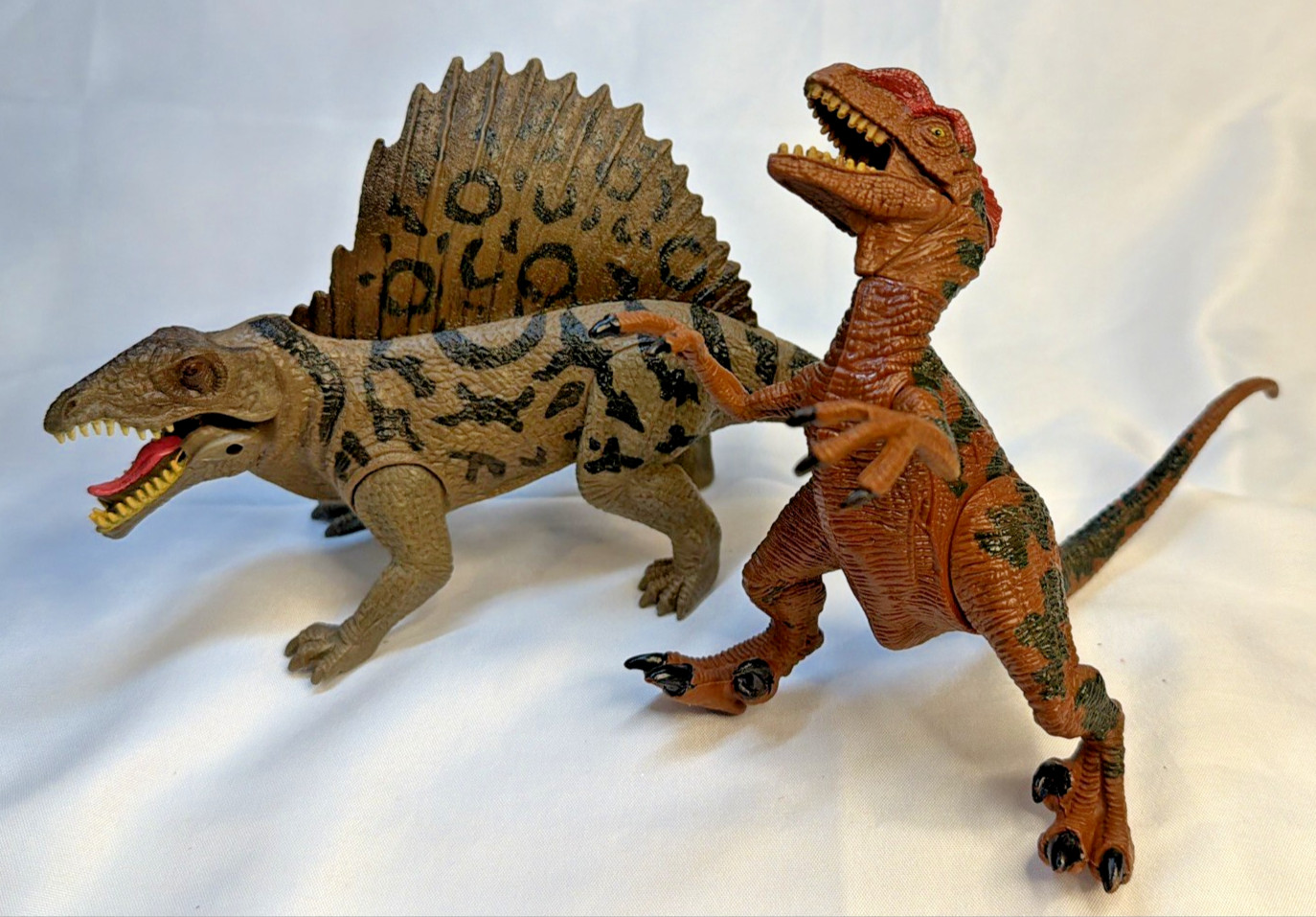 Prehistoric Toy DIMETRODON And DEINONYCHUS DINOSAUR ACTION FIGURE Movable Legs