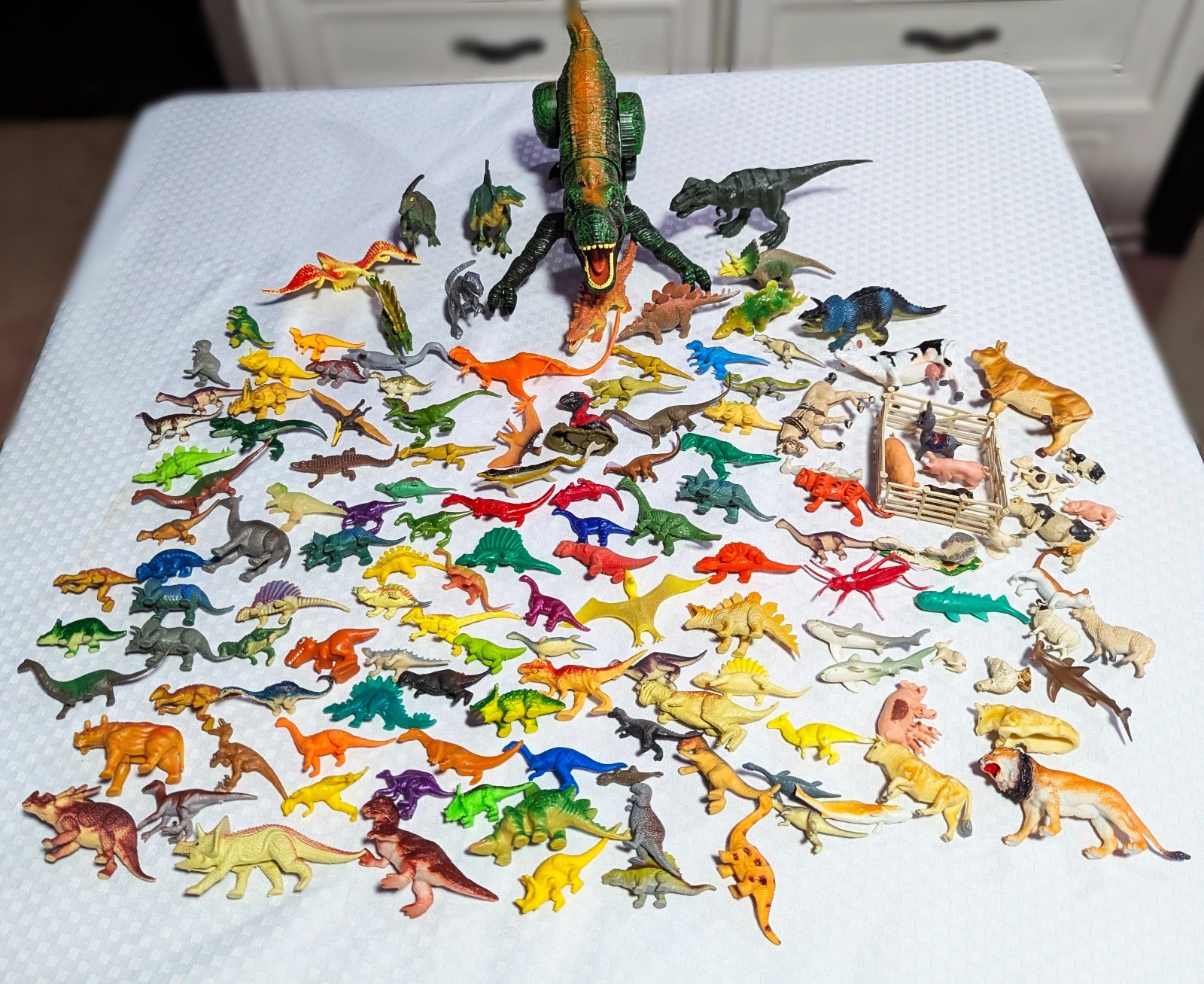 Lot of 130+ Plastic Rubber Dinosaurs 1 Battery Operated & Vintage Animals