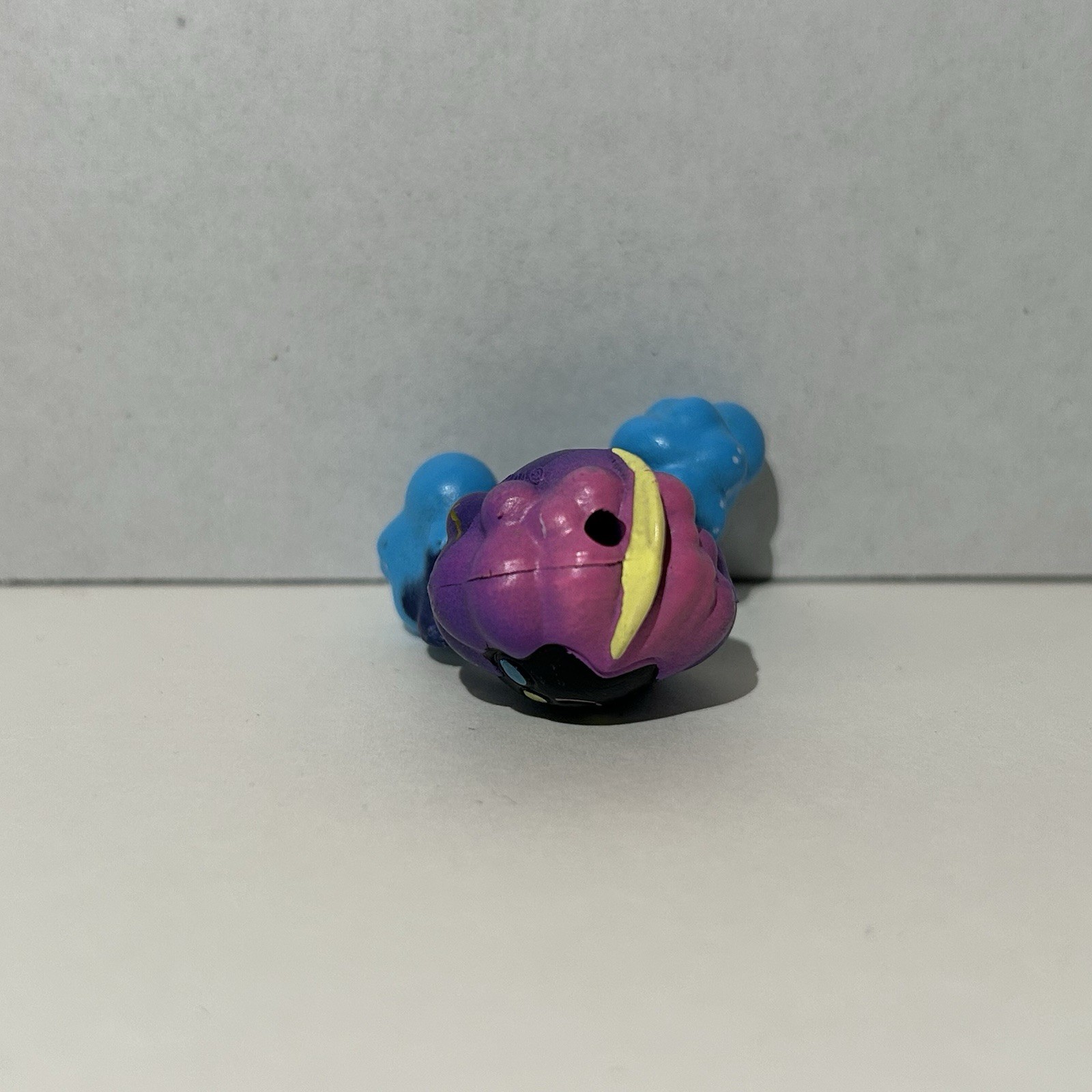 Pokémon COSMOG Mini 1.75″ WCT Nintendo PVC Pokemon Figure 2018 (NO STAND)