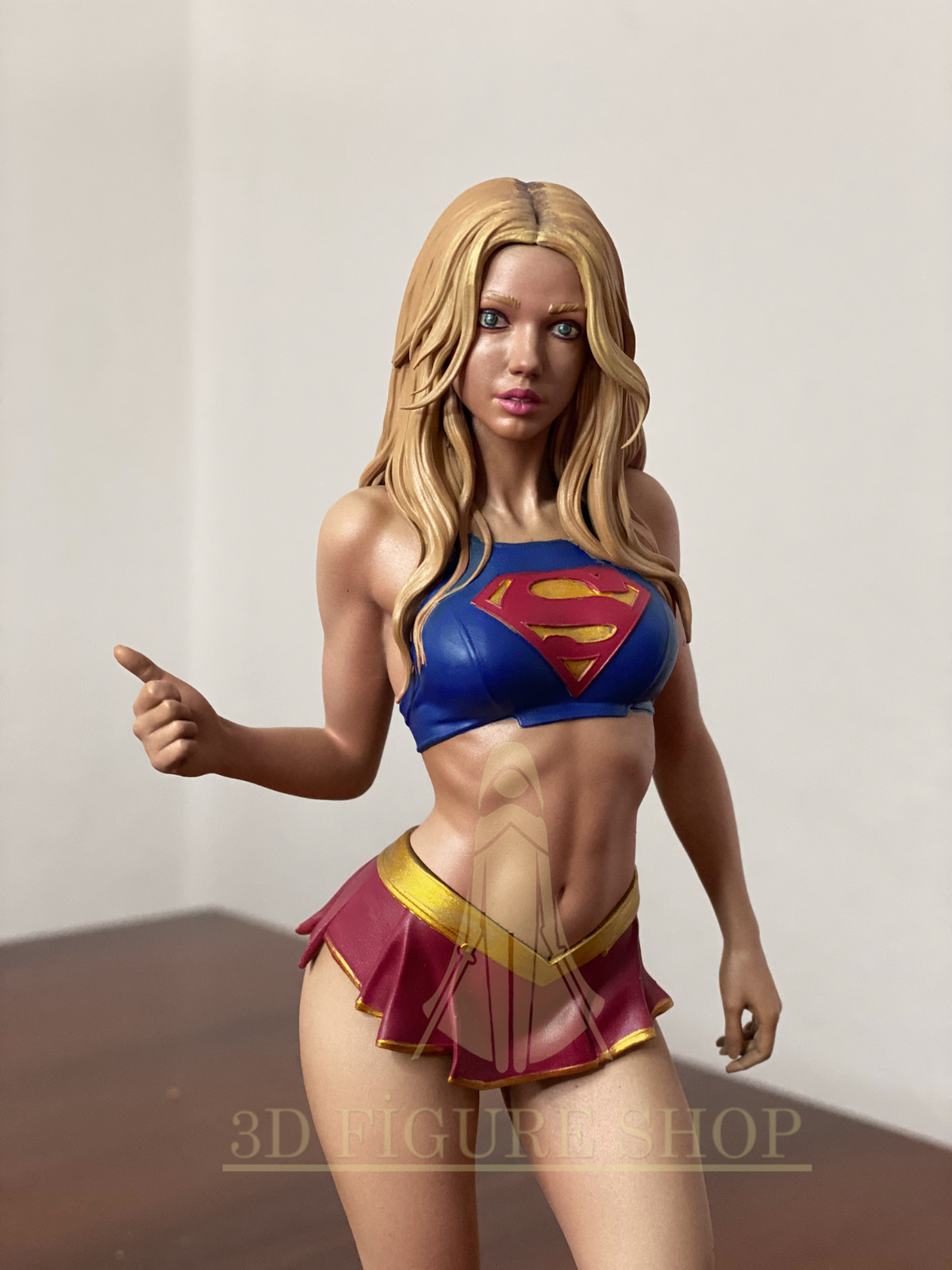 Supergirl/3d Figure 25cm Professional Hand Painted