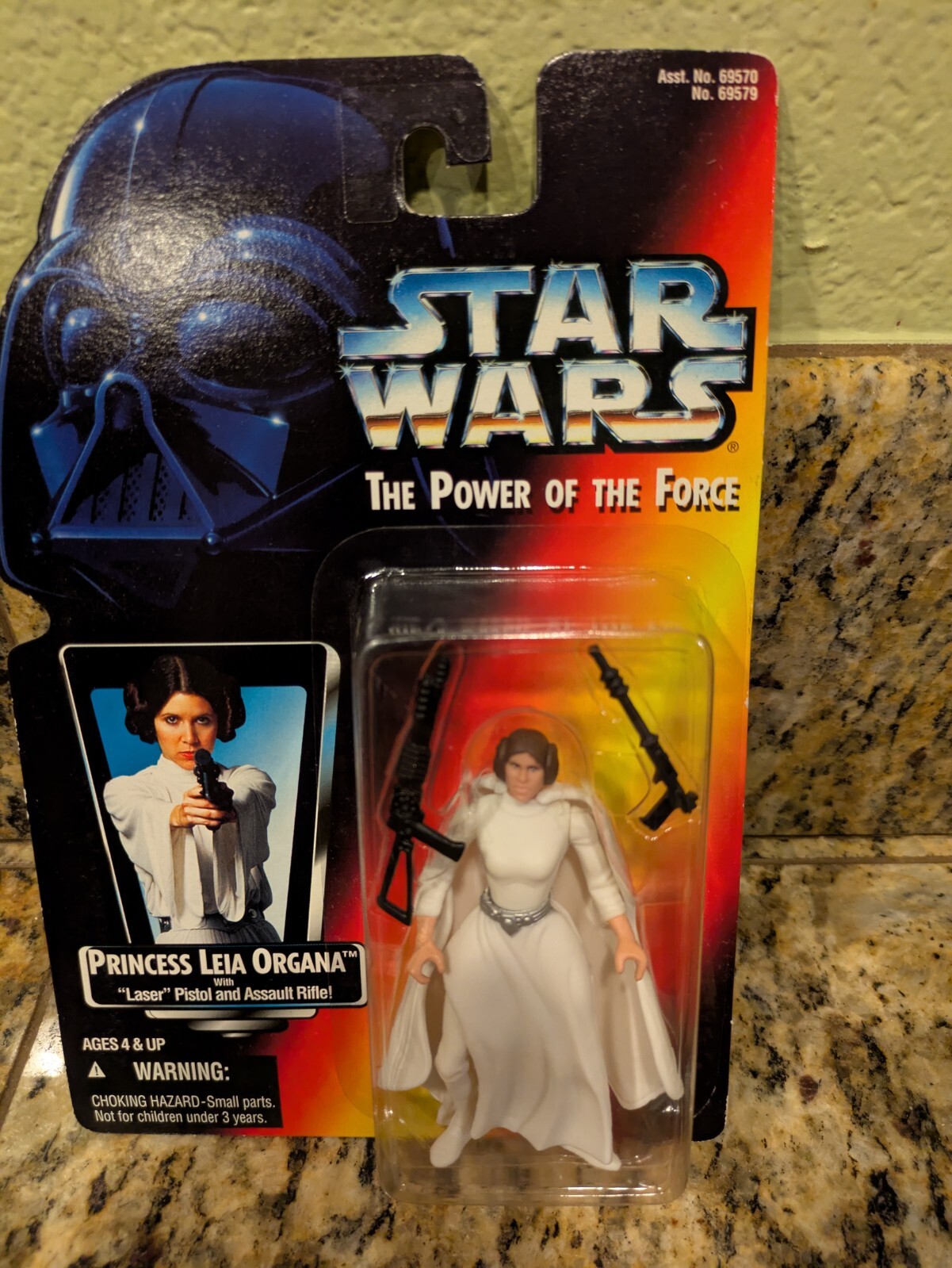 STAR WARS PRINCESS LEIA ORGANA ACTION FIGURE RED CARD CARRIE FISHER