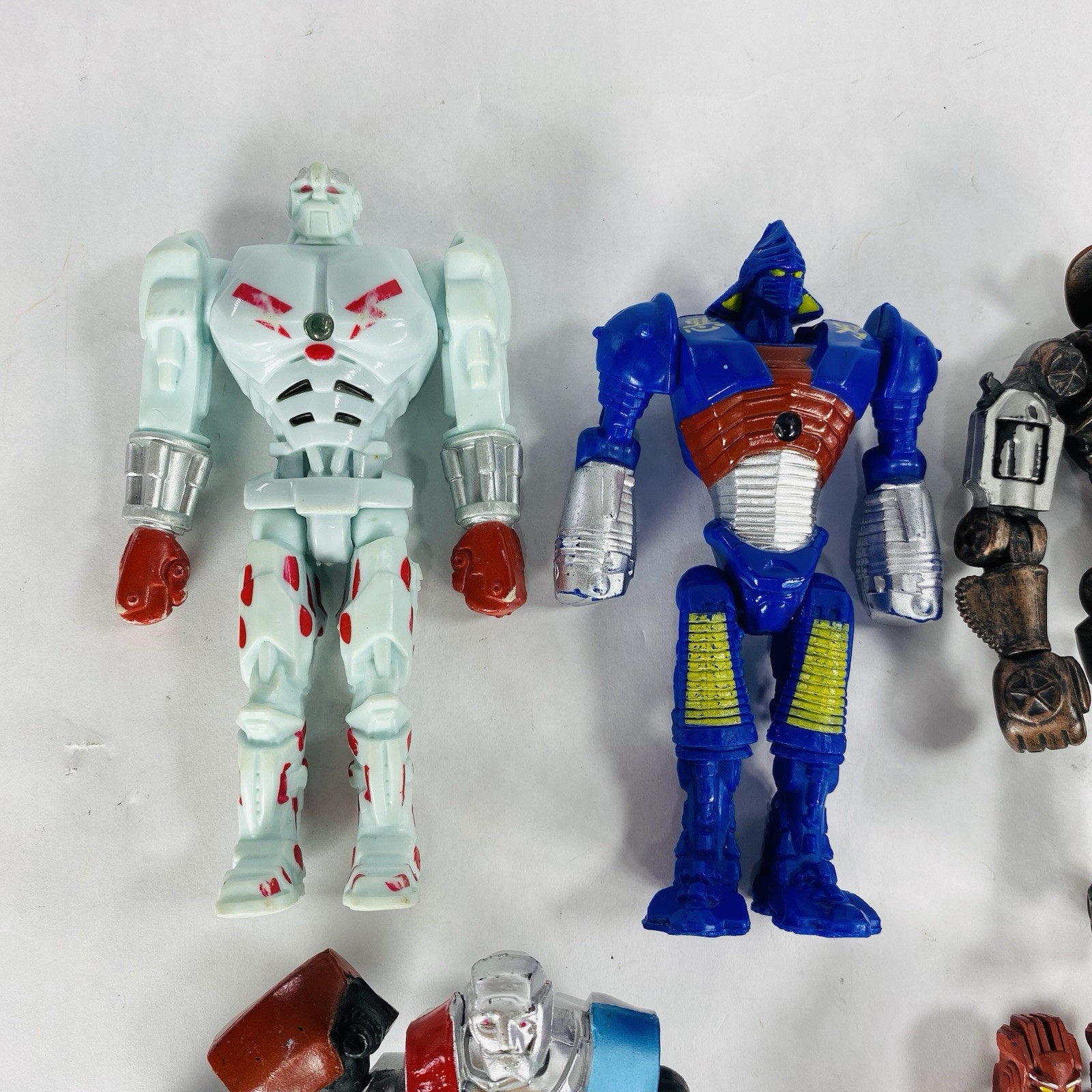 Lot of 7 REAL STEEL 5” Action Figures Robots Atom Zeus Midas Noisy Boy