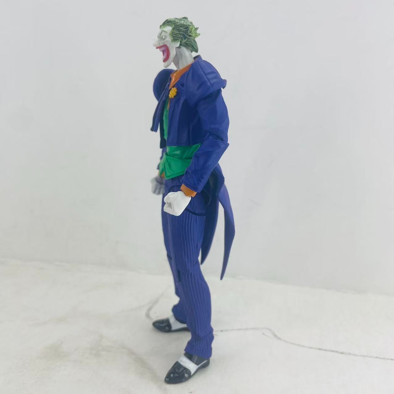 The Joker Ver.1.5 6-inch DC Action Figure Revoltech Amazing Yamaguchi Toys