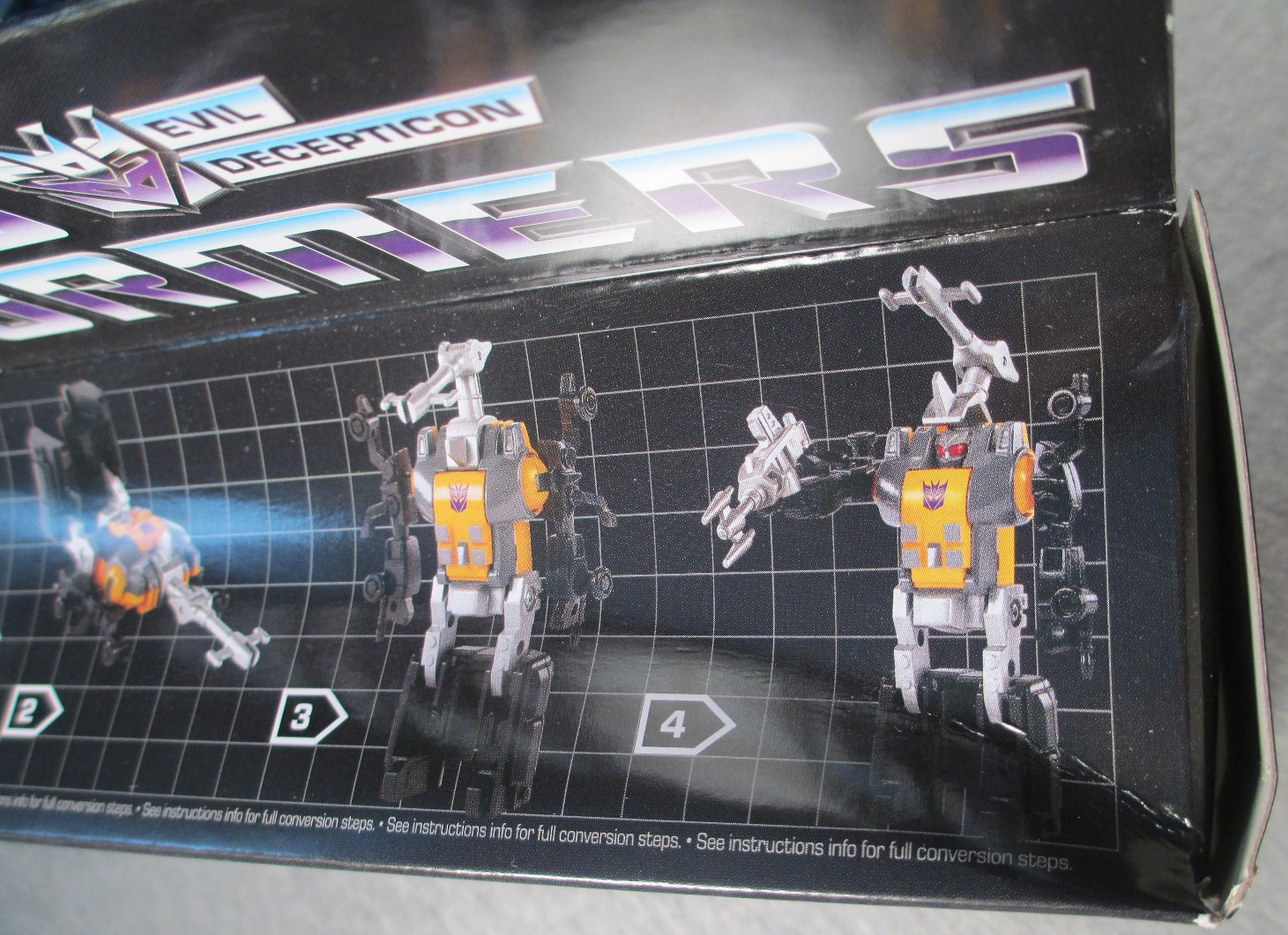 Bombshell & Ramhorn – Sealed figures – Transformers 40th Anniversary