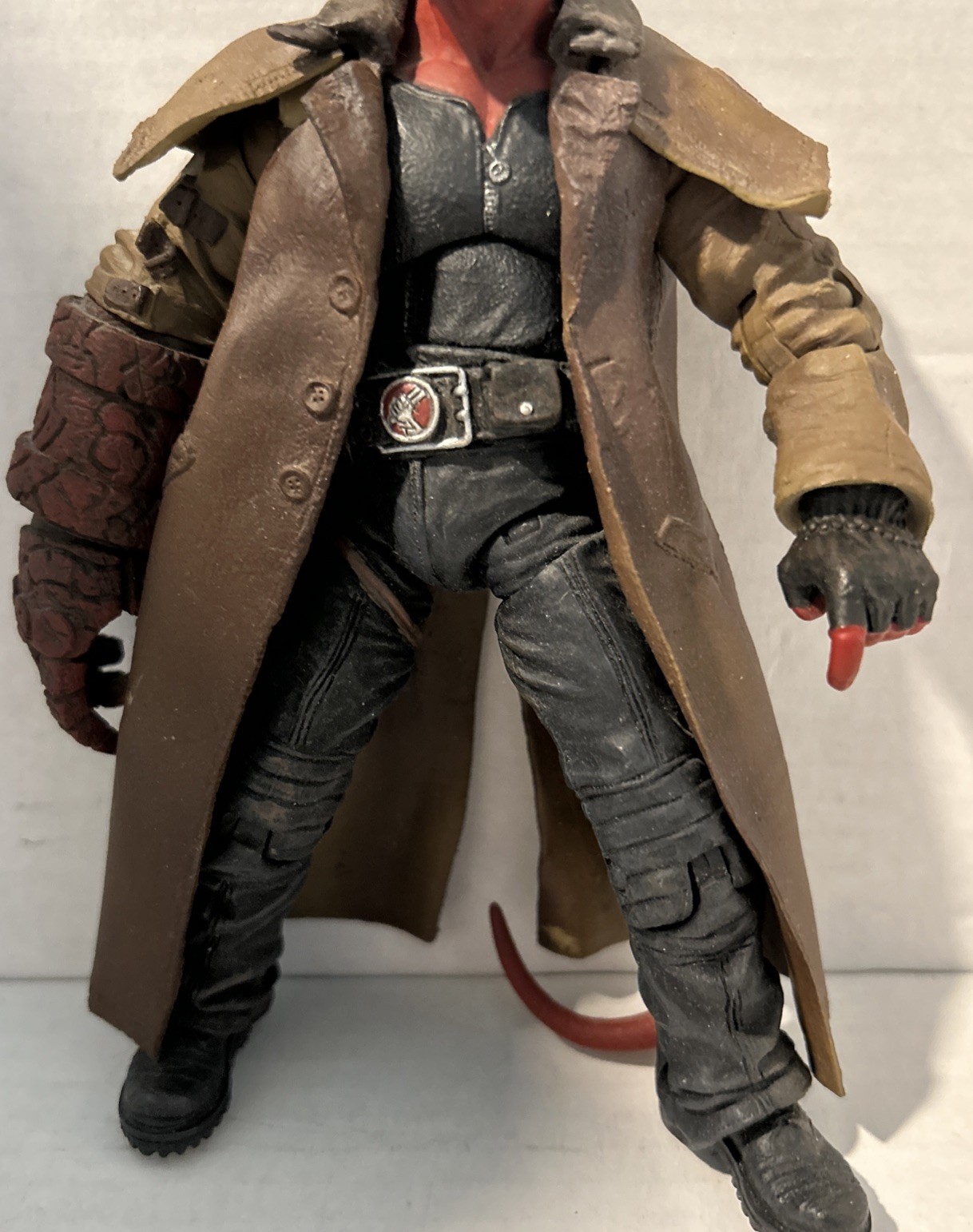 Mezco Toyz Hellboy II: (2008) The Golden Army 7-inch action figure