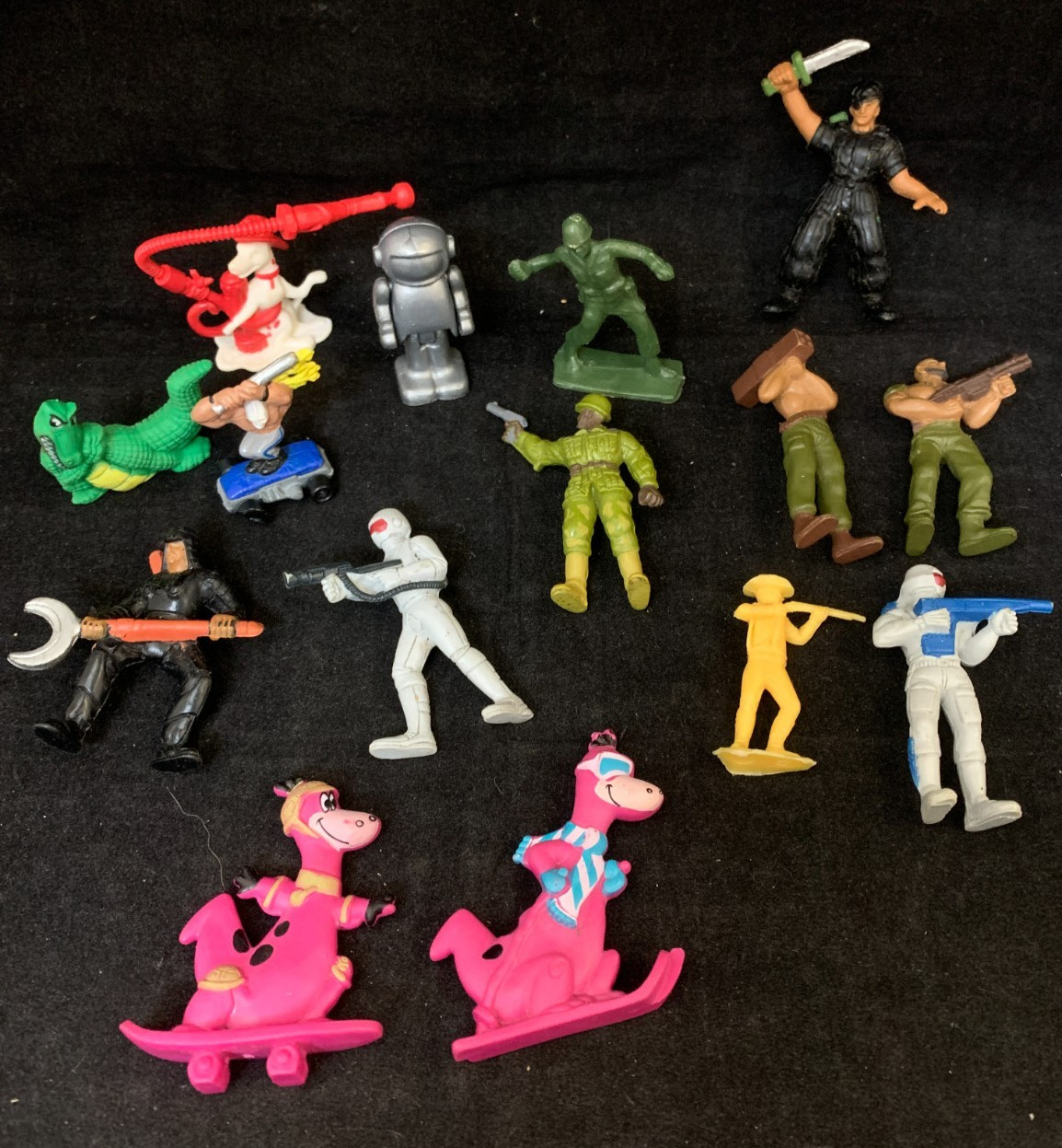 Lot Of Vintage Toys 1991 Kellogg’s Fruity Pebbles Dino Mattel Soldiers