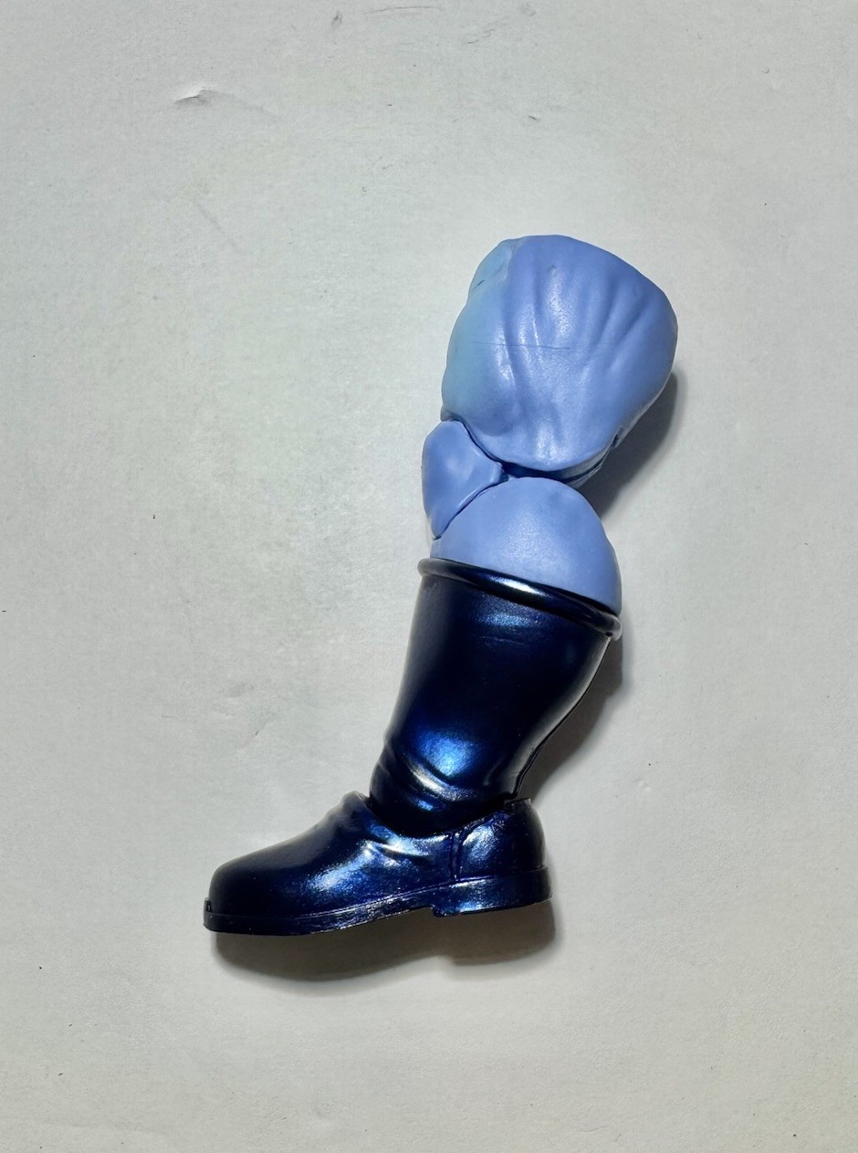 Marvel Legends Controller BAF Right Leg Action Figure Part Accessory Build a Fig