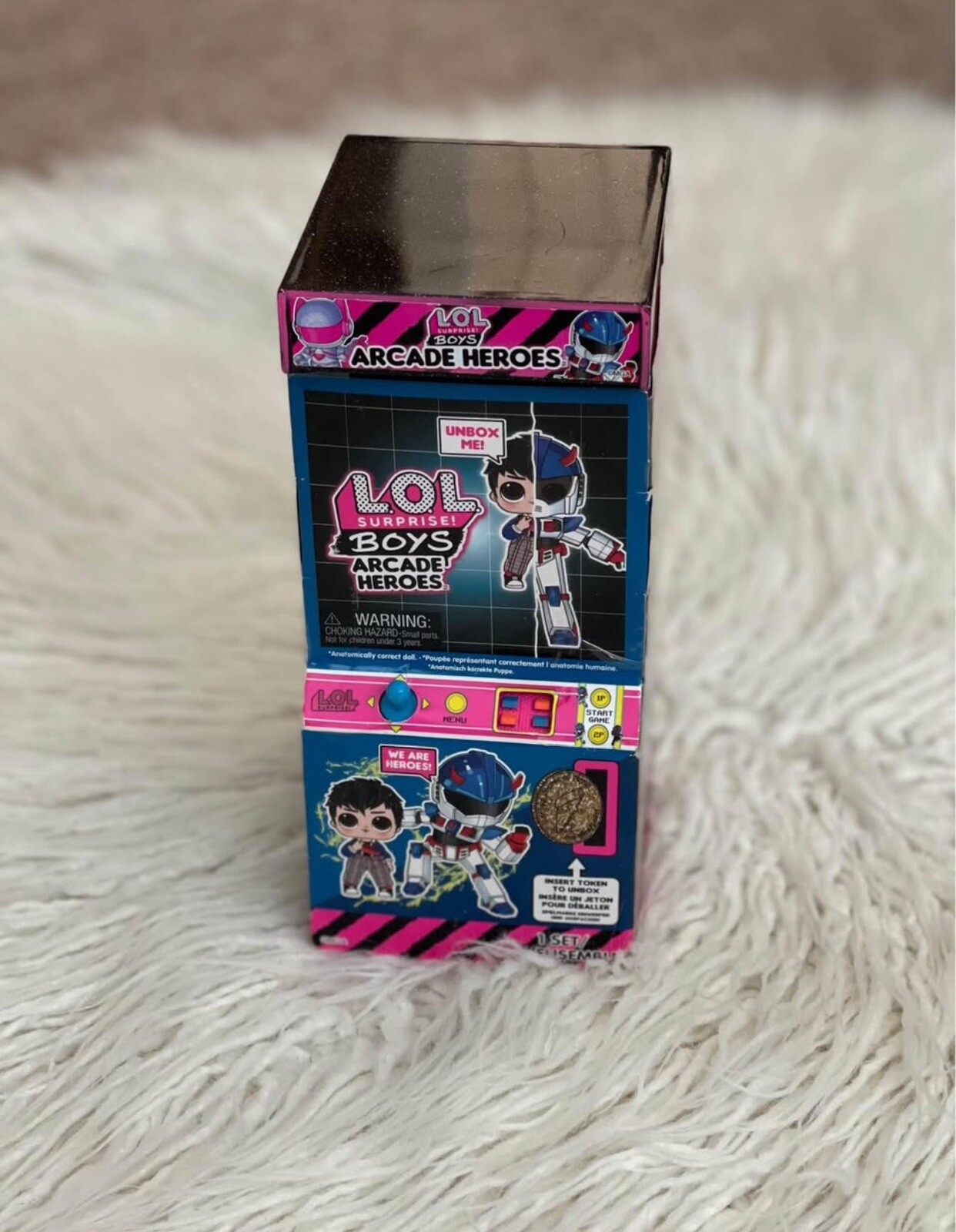 LOL Surprise Boys Arcade Heroes Fan Boy Figure