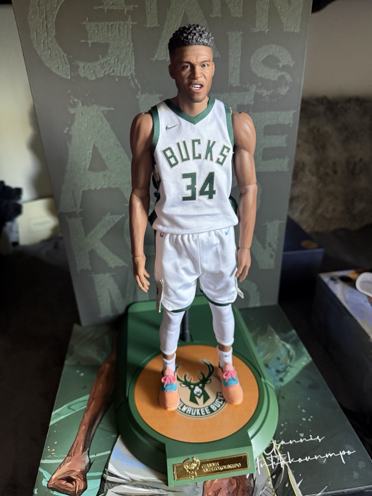 Enterbay Real Masterpiece Giannis Antetokounmpo 1/6 Action Figure Bucks