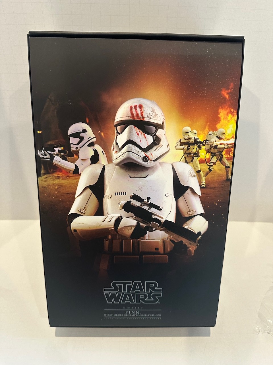 Hot Toys FINN First Order Stormtrooper Version Force Awakens MMS367 1/6