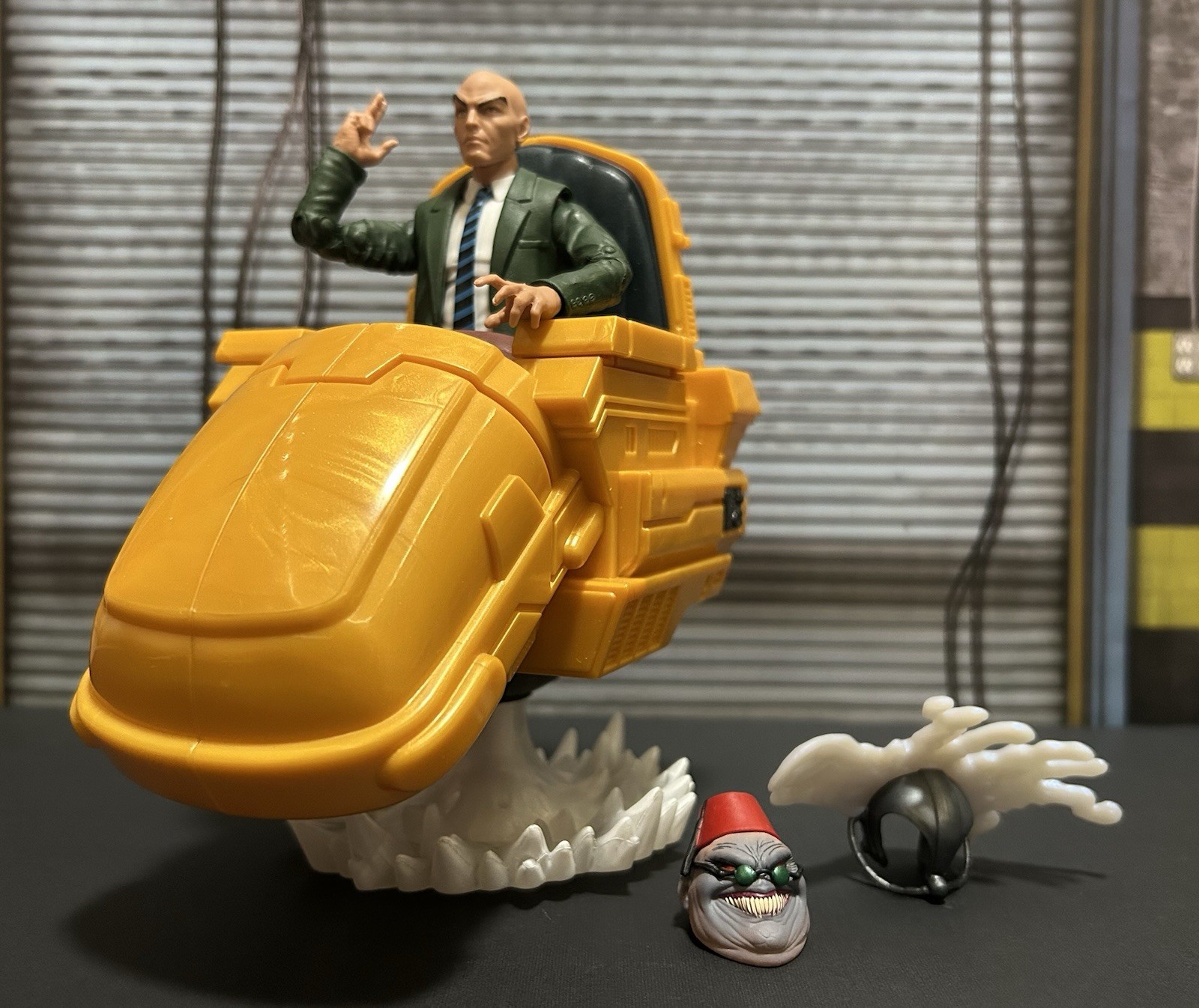 Marvel Legends X-Men Professor Charles Xavier And Hover Chair Complete