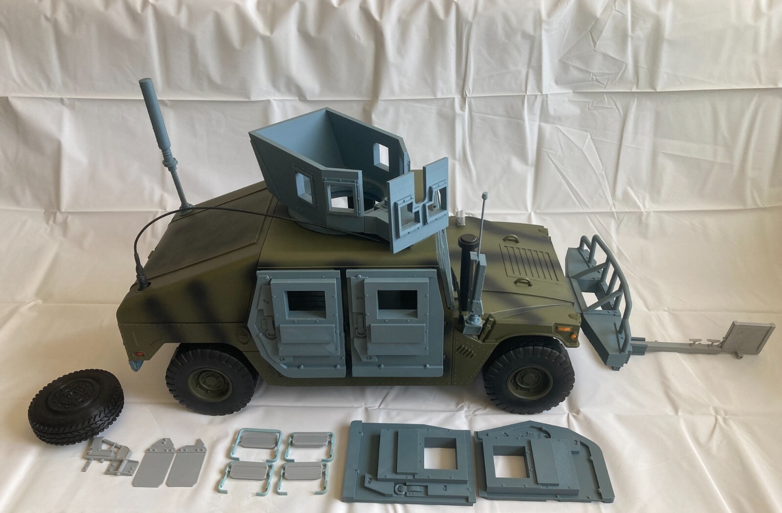 Humvee USK (Urban Survivability Kit) upgrade, Available in Multiple Scales