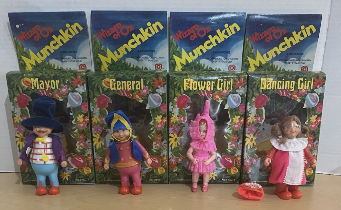 Mego WIZARD OF OZ Munchkin 4 Figure Lot MAYOR DANCING FLOWER GIRL GENERAL NICE!
