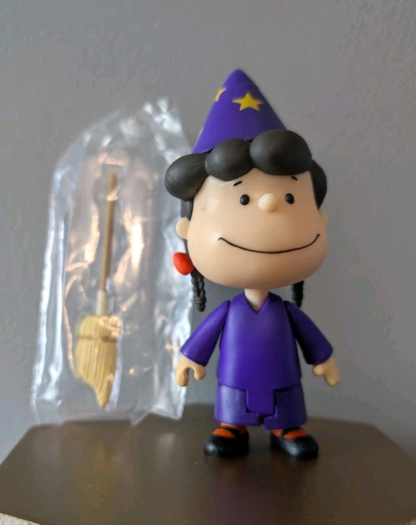 Peanuts Halloween Lucy Violet Witch Super7 ReAction Vinyl Figure 3.75 W/Box