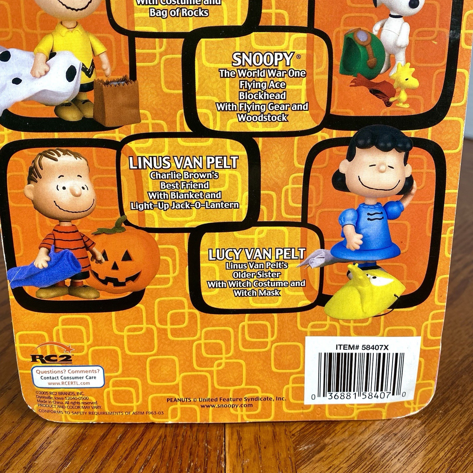 Peanuts ~ It’s The Great Pumpkin Charlie Brown ~ CHARLIE BROWN ~ Figure ~ 2005