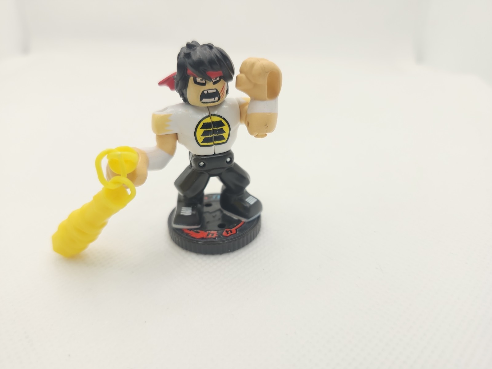 Akedo Ultimate Arcade Warriors Series 1 Chux Lee Battling Action Figure