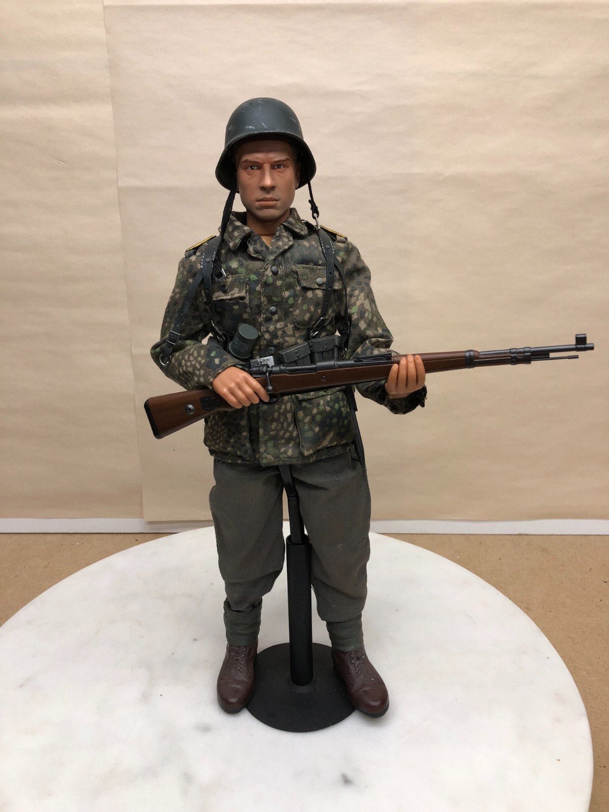 DRAGON CUSTOM GERMAN WW 2 WAFFEN SS WESTERN FRONT FRANCE ACTION FIGURE