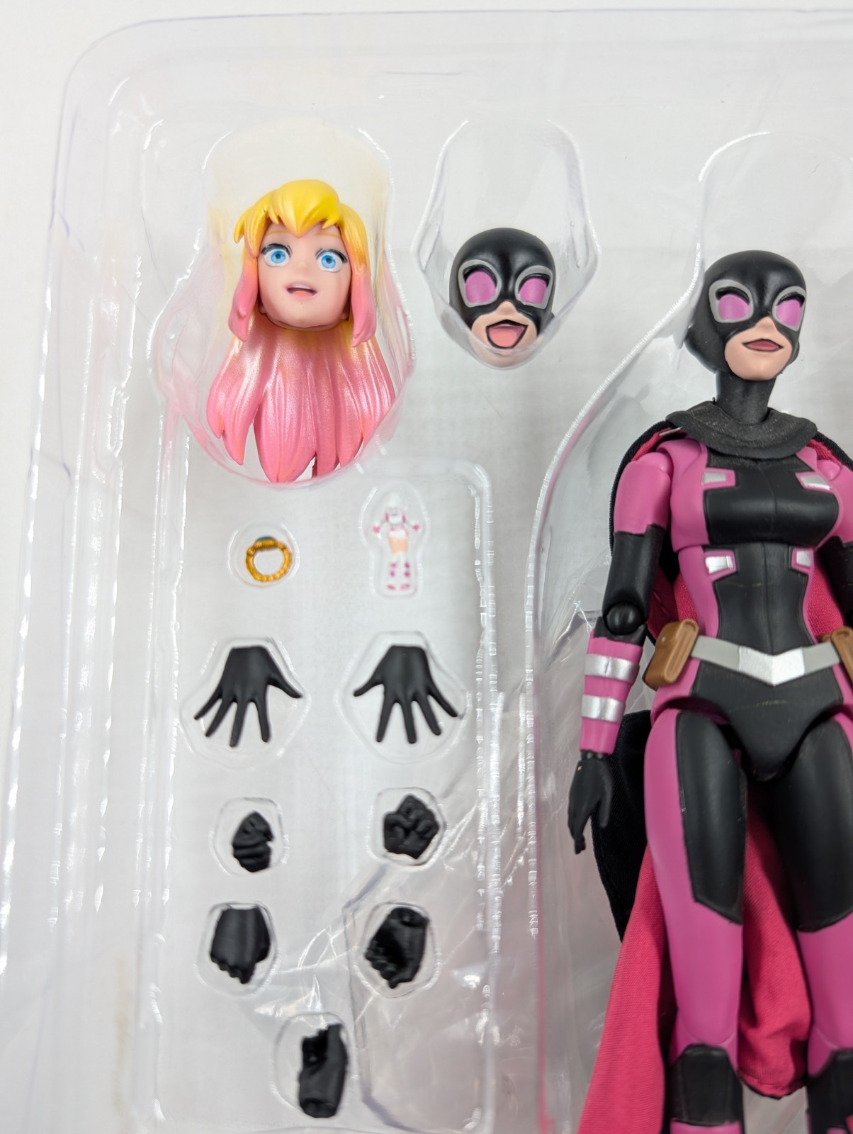 Medicom Toy Mafex 083 Evil Gwenpool Action Figure – Marvel – No.083 Opened