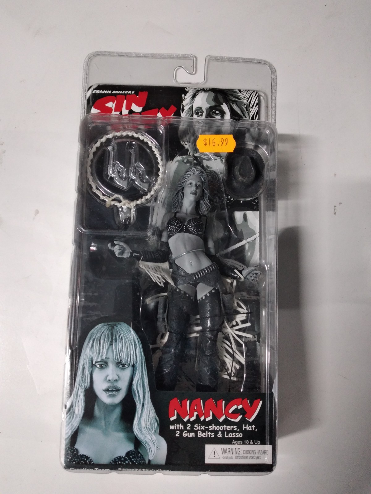 NANCY Black & White – NECA 2005 Frank Miller’s SIN CITY 7″ Figure NEW NIB SEALED