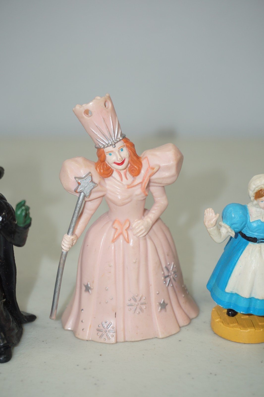Wizard of Oz PVC Figure Lot of 8 Vtg Lowe’s Ren Presents 1987 1988 MGM Turner